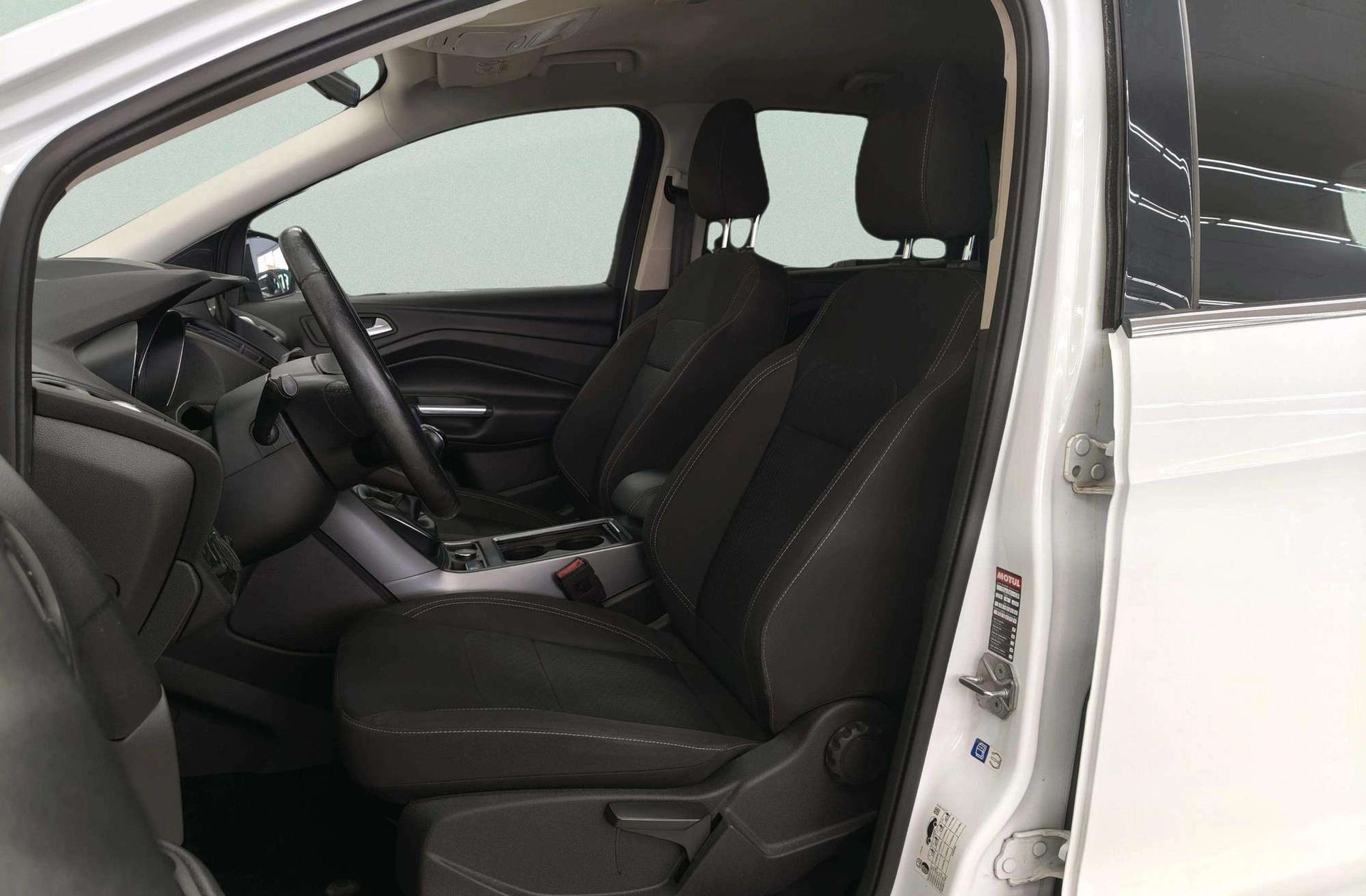 Ford Kuga 1.5 EcoBoost Trend+ 4x2 - foto 11