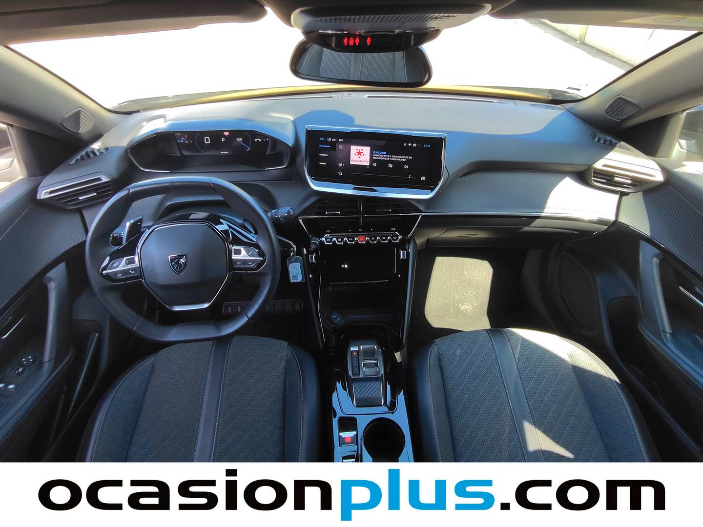 Foto asientos delanteros Peugeot 2008 Peugeot 2008 PureTech 130 S&S Allure EAT8 (130 CV)