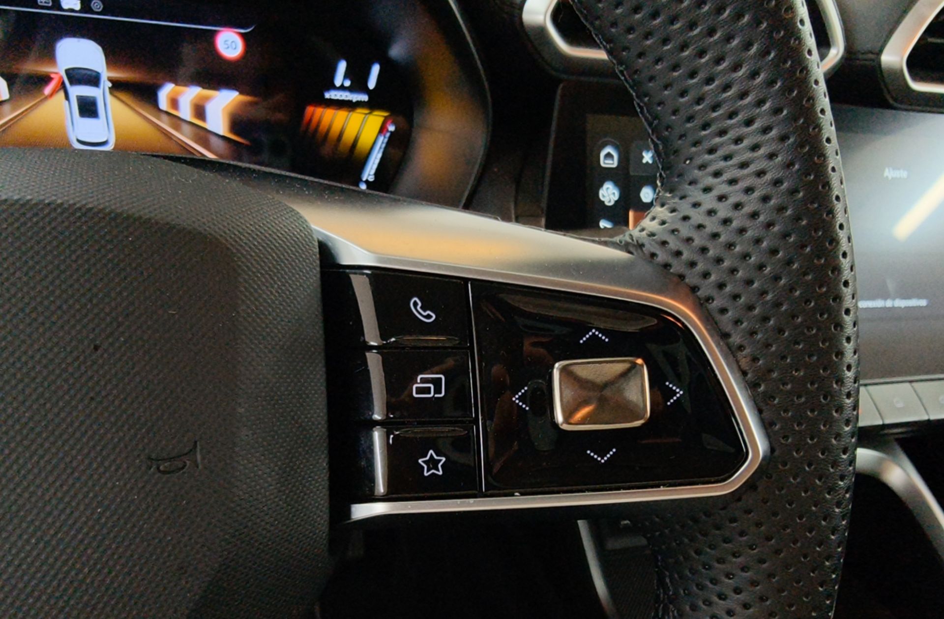 MG ZS 1.5 Hybrid+ Luxury - foto 27
