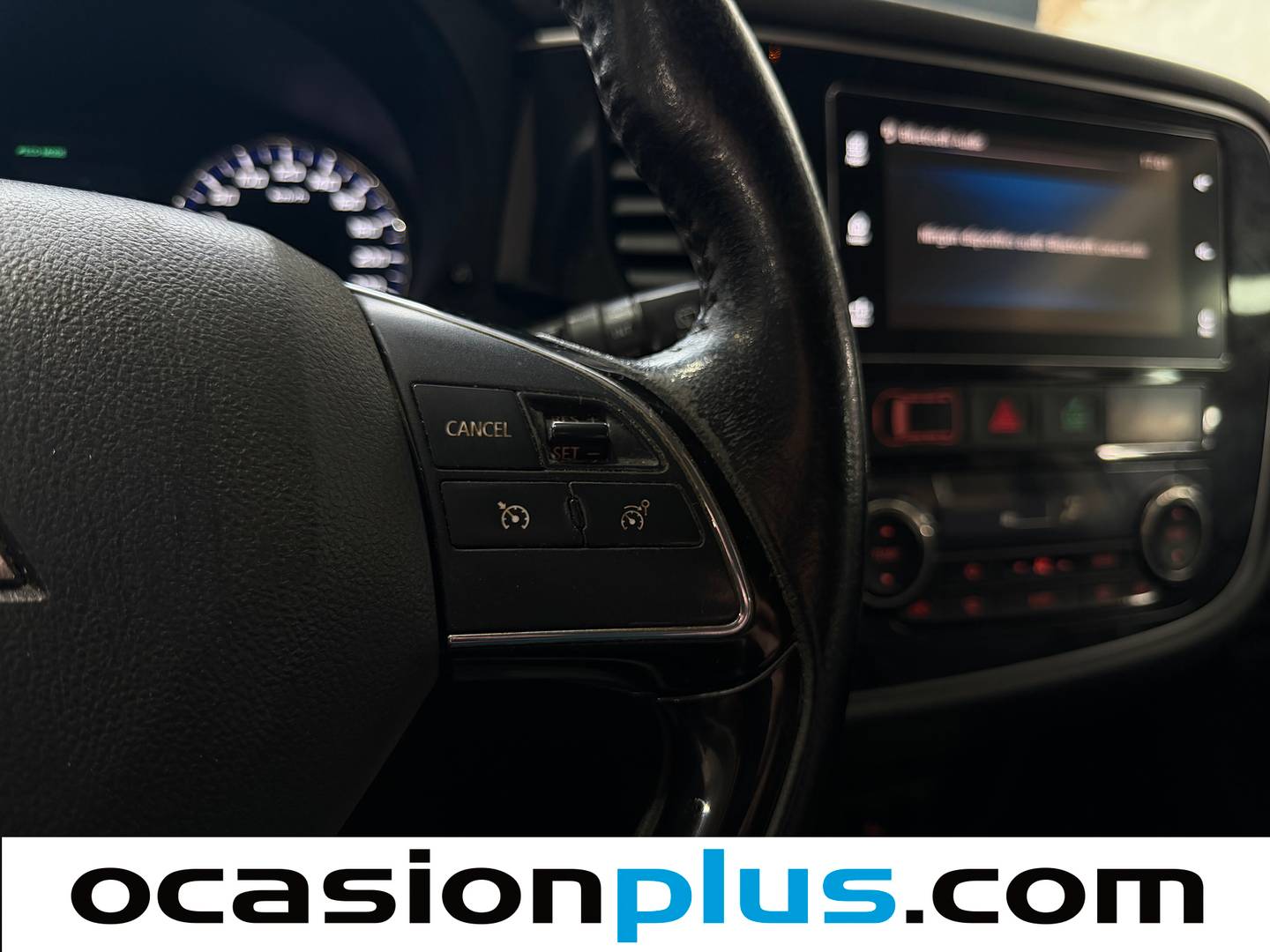 Acabados Mitsubishi Outlander Mitsubishi Outlander 220 DI-D Motion 2WD (150 CV)