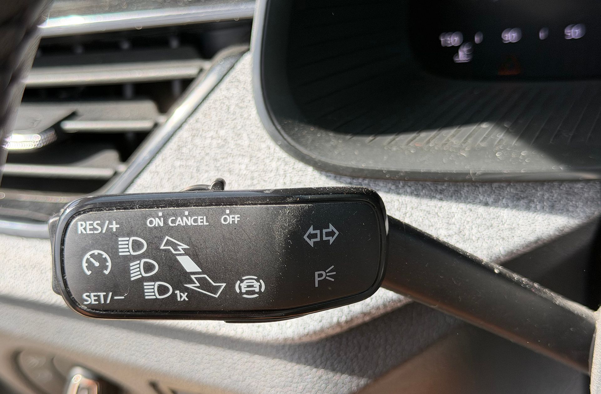 Škoda Kamiq 1.0 TSI Selection DSG - foto 20