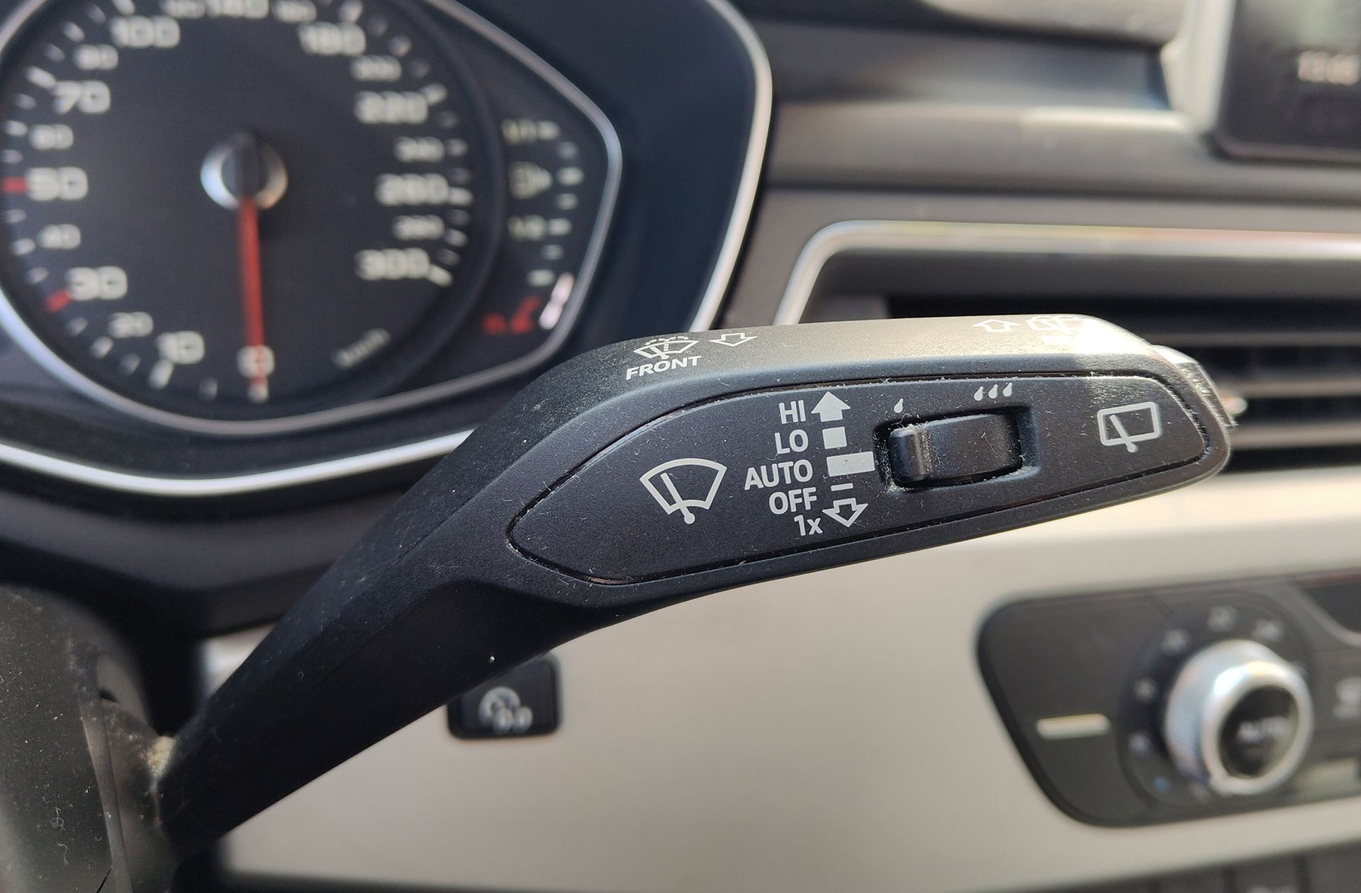 Audi A4 Avant Advanced edition 2.0 TDI S tronic - foto 27
