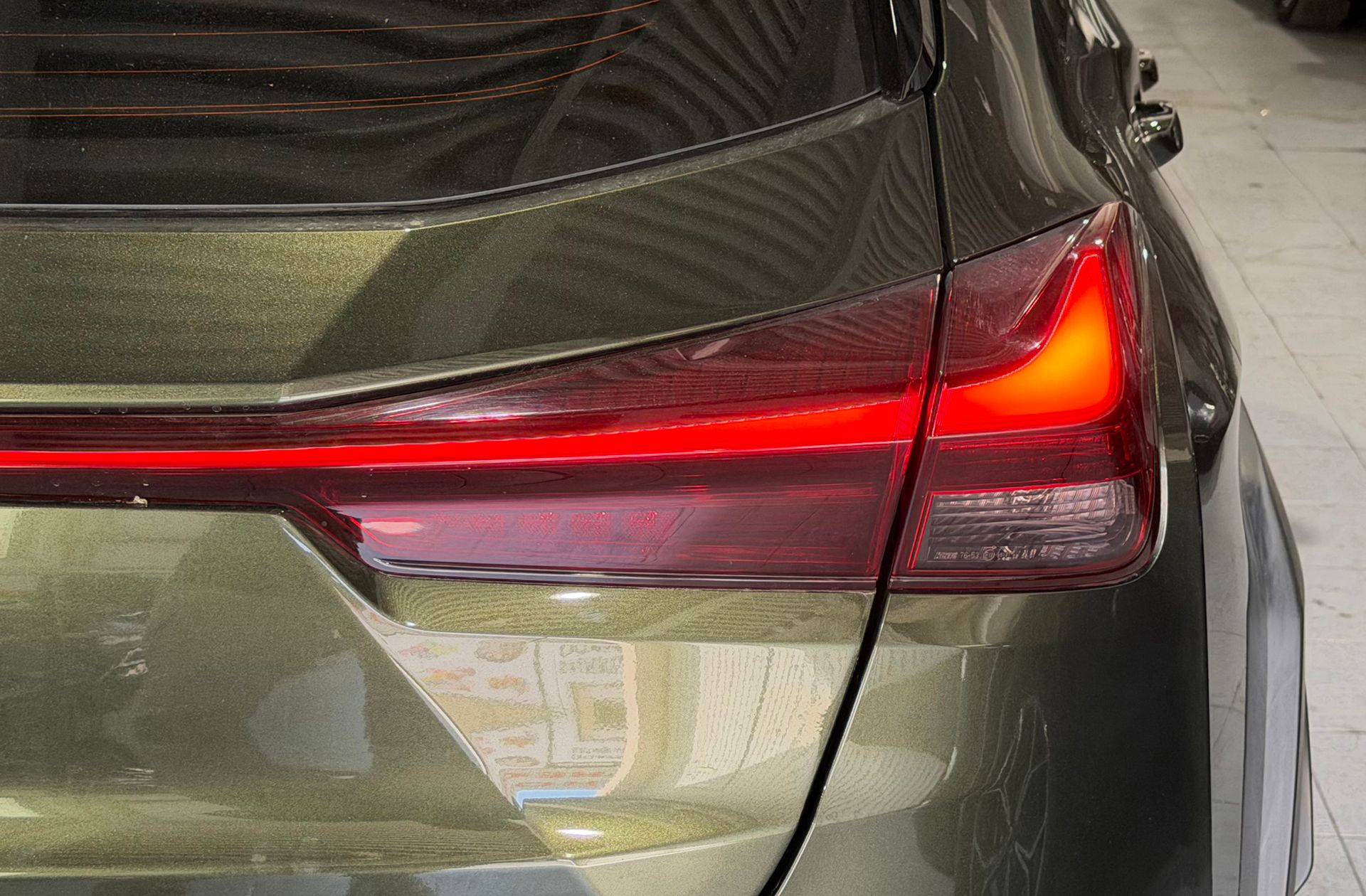 Lexus UX 250h Business Navigation 2WD - foto 16