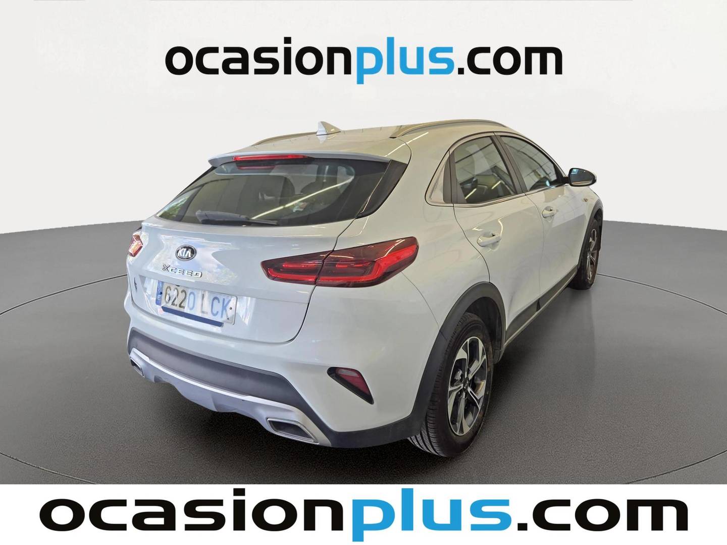 Foto trasera KIA XCeed KIA XCeed 1.0 T-GDi Drive (120 CV) derecha