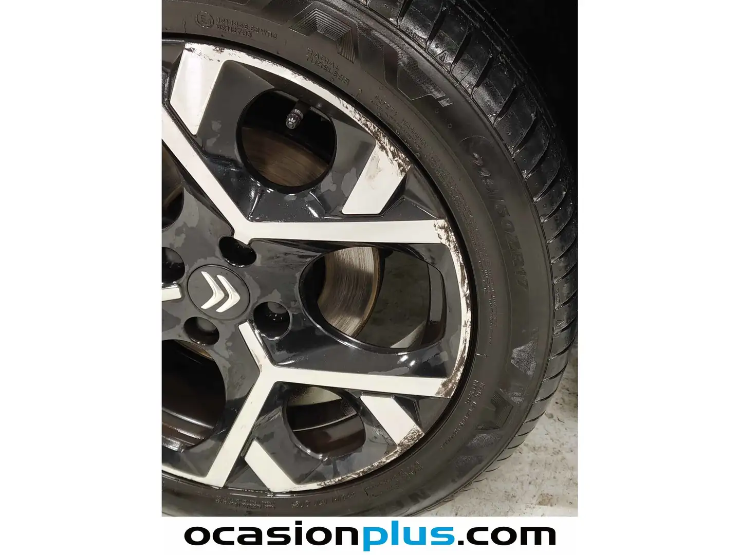 Foto Citroën C3 Aircross Citroen C3 Aircross PureTech 130 Shine Pack EAT6 (131 CV)