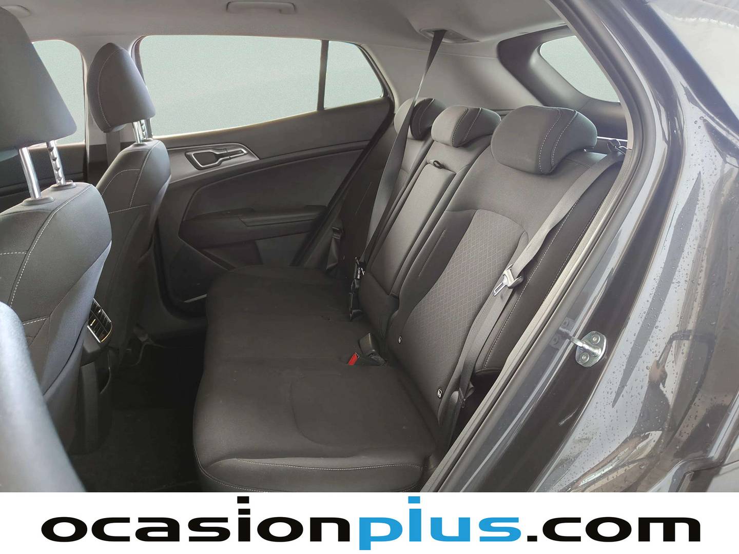 Foto asientos traseros KIA Sportage Kia Sportage 1.6 CRDi MHEV Business 4x2 DCT (136 CV)