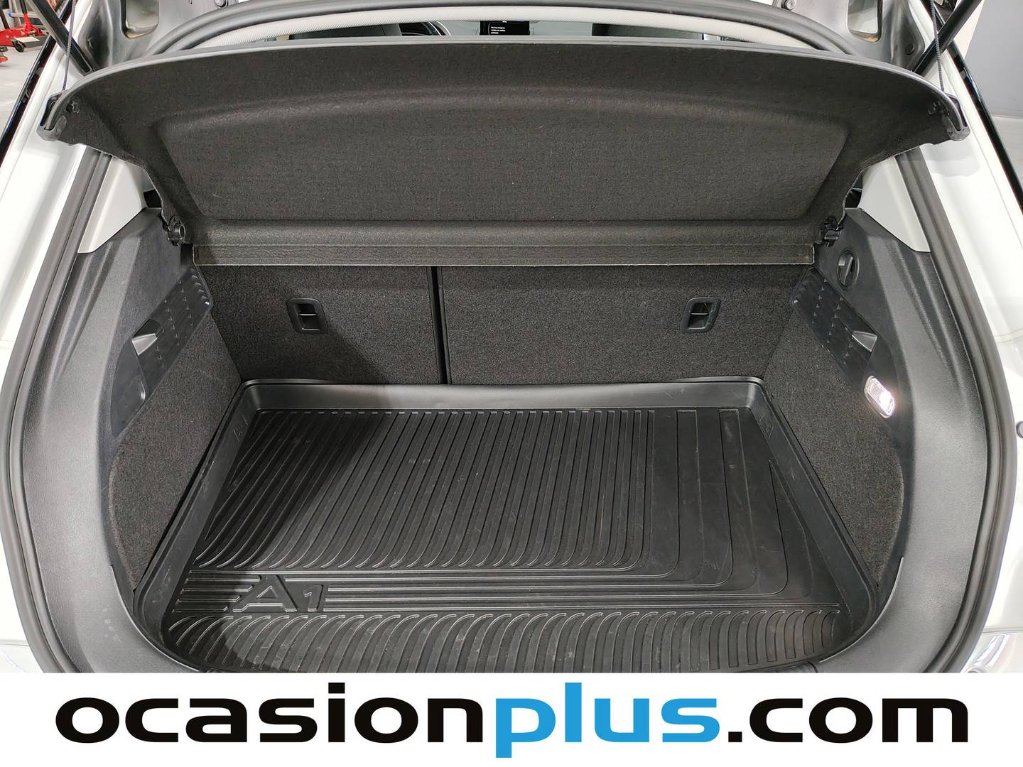 Fotos maletero Audi A1 Audi A1 Sportback Attraction 1.0 TFSI (95 CV) Pack S-Line