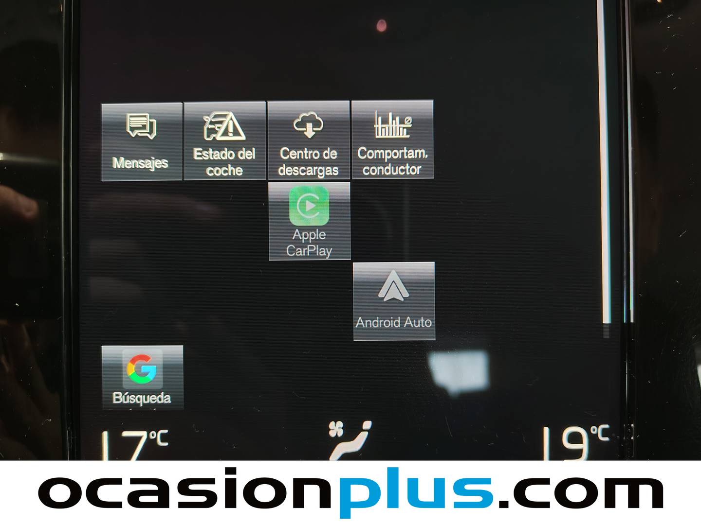 Extras y acabados del Volvo XC40 Volvo XC40 B4 G Momentum Pro AWD Auto (197 CV)