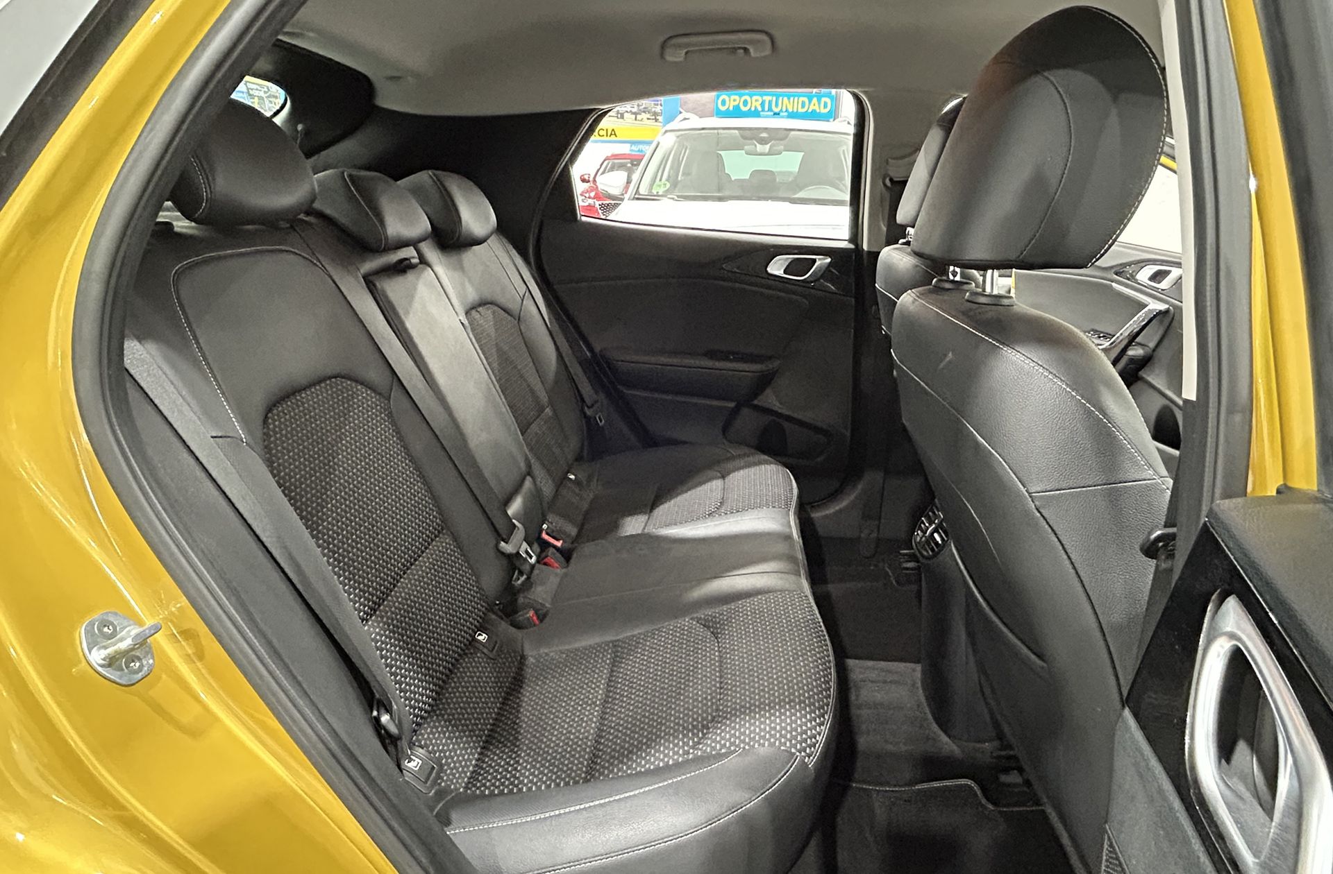 Kia XCeed 1.5 MHEV iMT Tech - foto 17