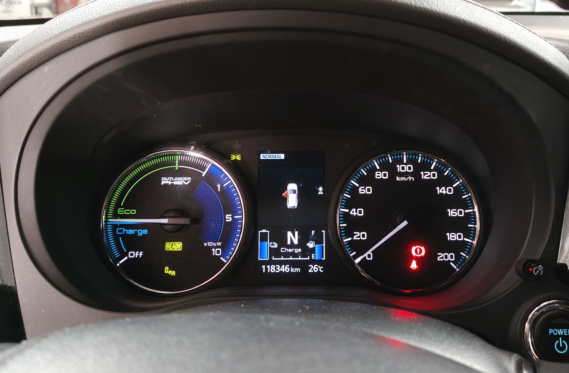 Mitsubishi Outlander 2.4 PHEV Kaiteki 4WD - foto 27