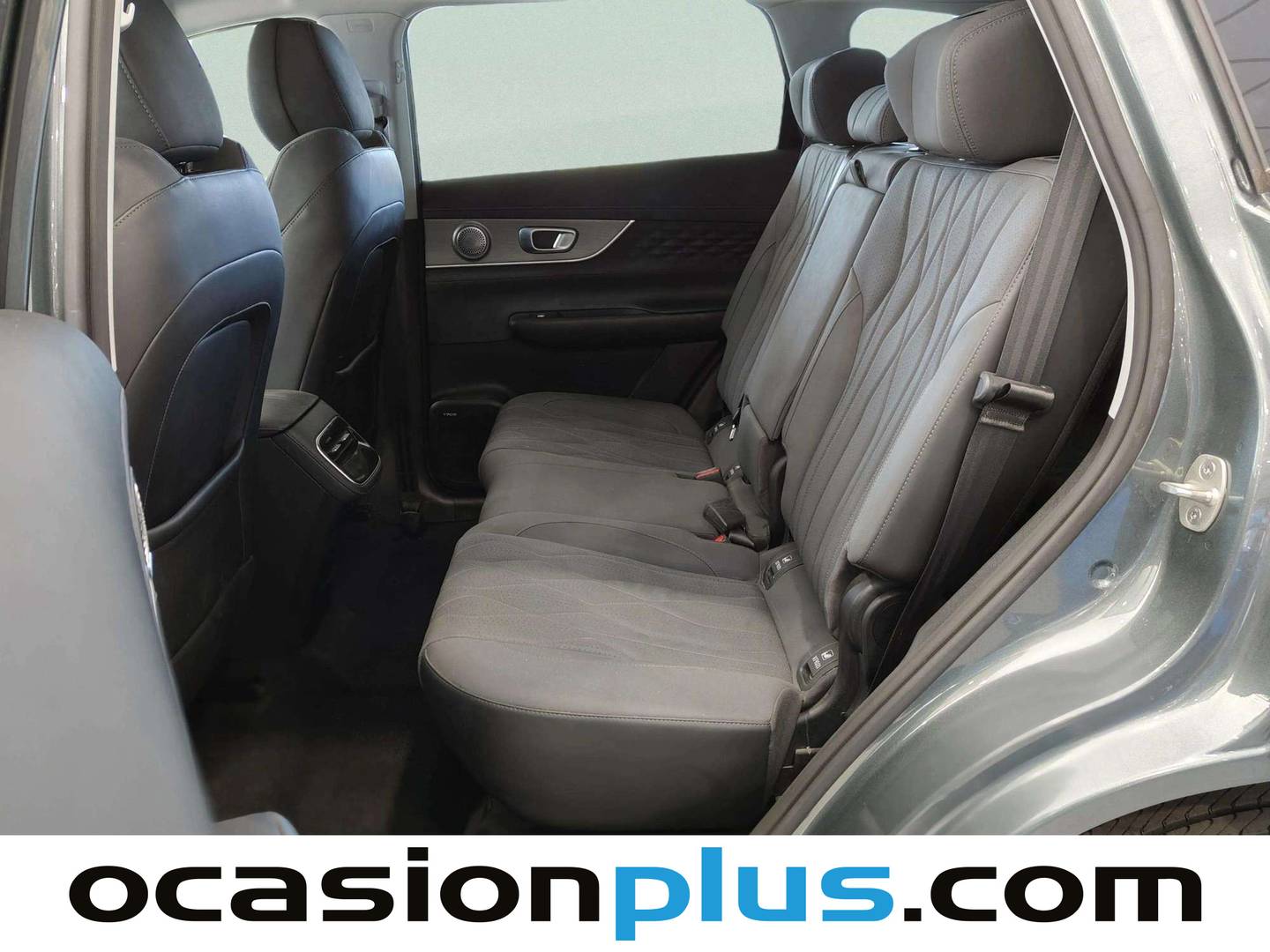 Foto asientos traseros EBRO S800 EBRO S800 1.6 TGDI Premium DCT (147 CV) 7 Plazas