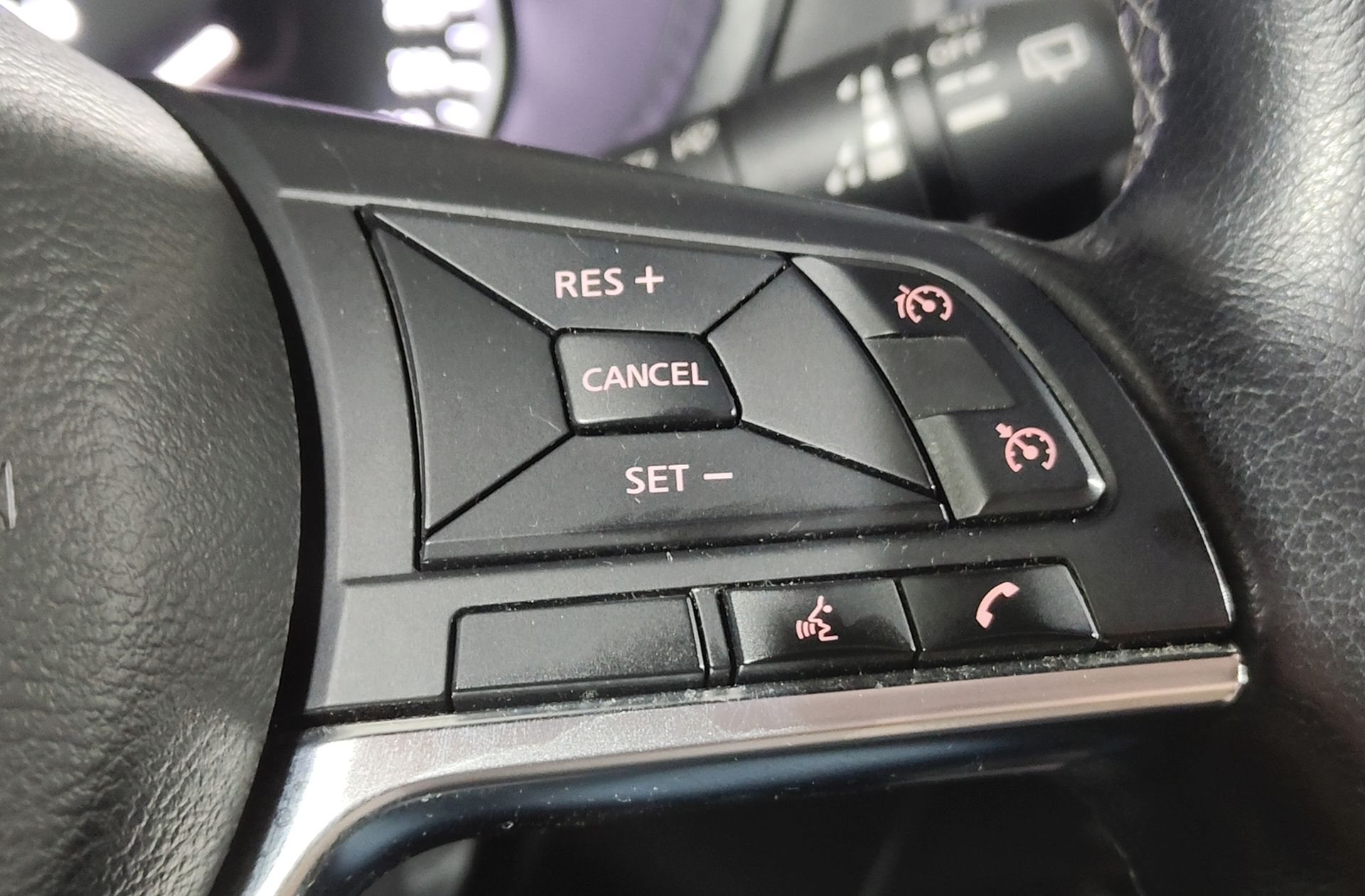 Nissan Juke 1.6 Hybrid N-Connecta - foto 24