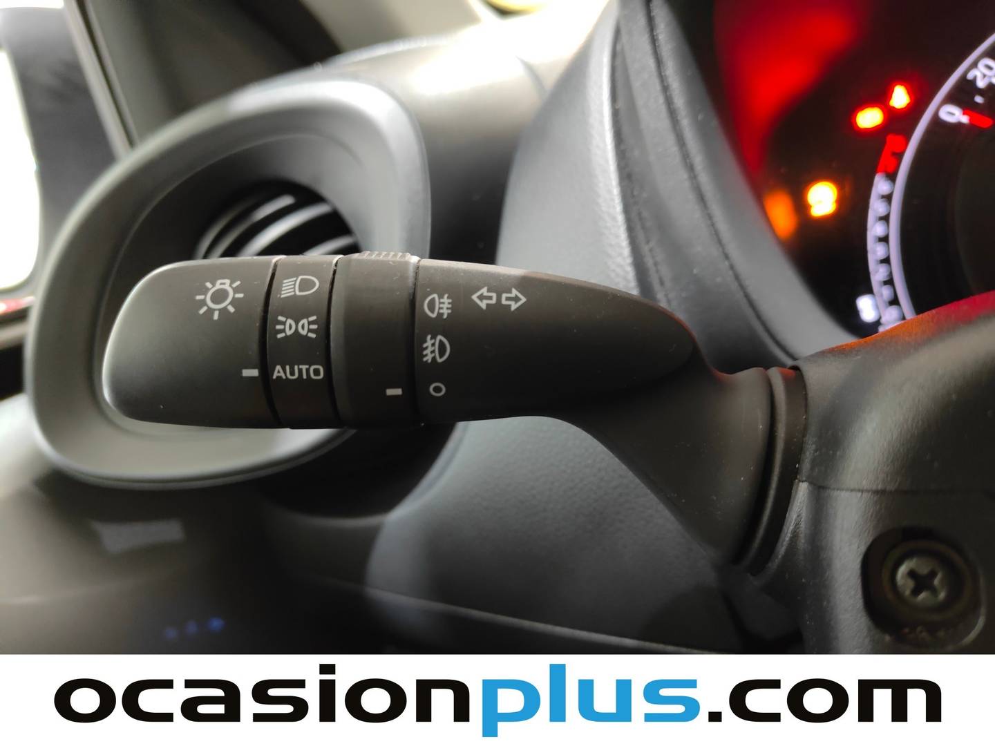 Foto Toyota Aygo X Cross Toyota Aygo X Cross 1.0 VVT-I Play (72 CV)