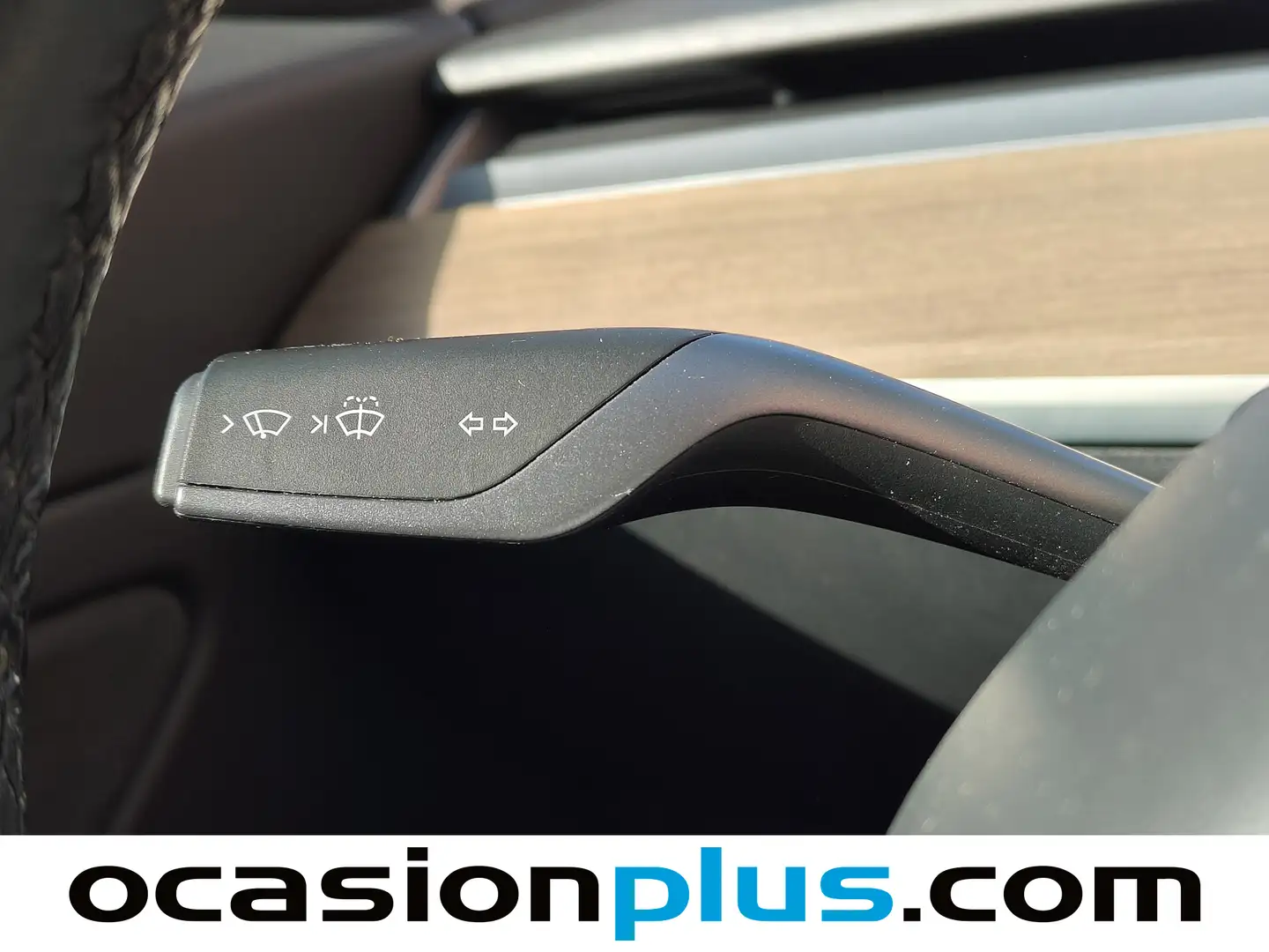 Foto Tesla Model 3 Tesla Model 3 Estándar Plus RWD (271 CV)