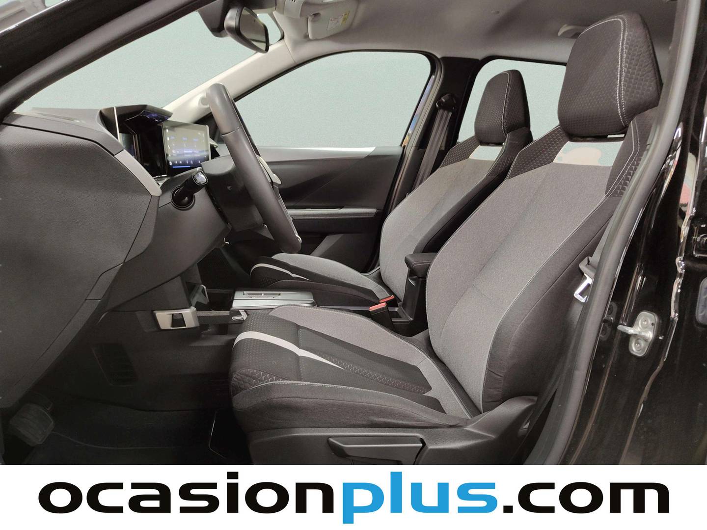 Foto asientos delanteros Opel Frontera Opel Frontera 1.2T XHT Hybrid eDCT6 GS (146 CV)