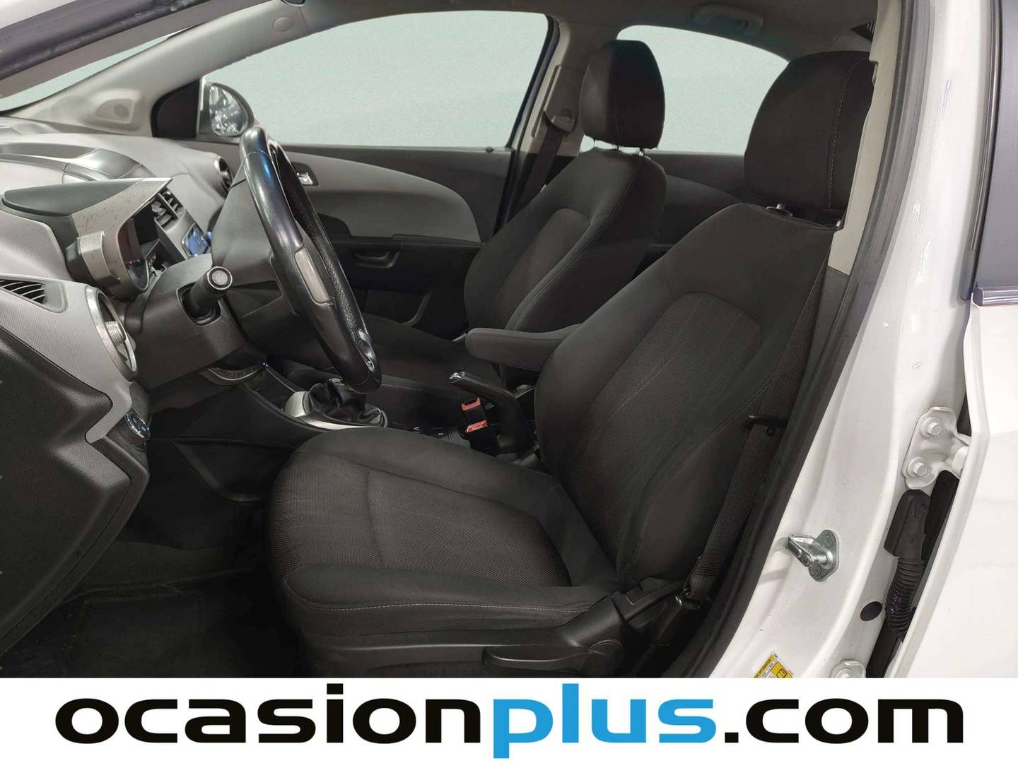 Foto asientos delanteros Chevrolet Aveo Chevrolet Aveo 1.4 LTZ (100 CV)