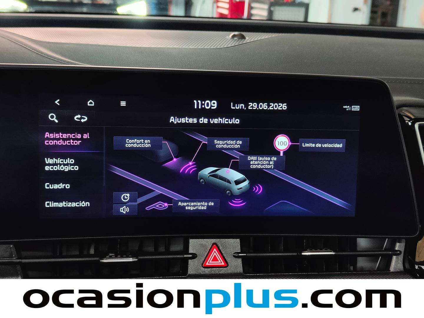 Accesorios del KIA Sportage KIA Sportage 1.6 T-GDi HEV Tech 4x2 Auto (215 CV)