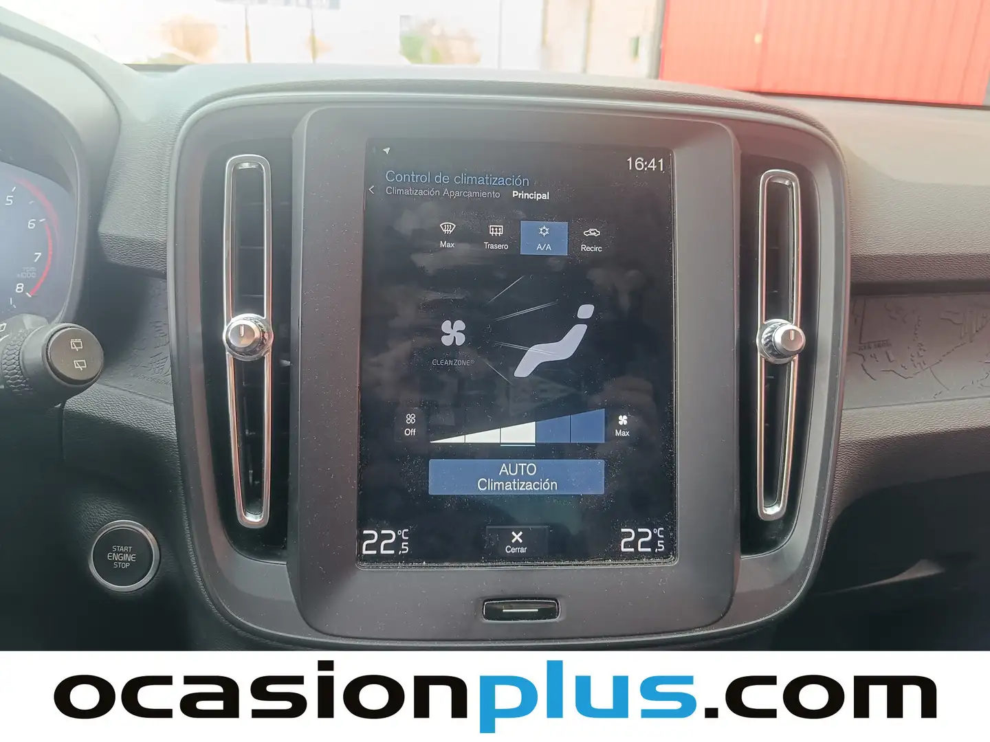 Foto Volvo XC40 Volvo XC40 T4 Auto (190 CV)