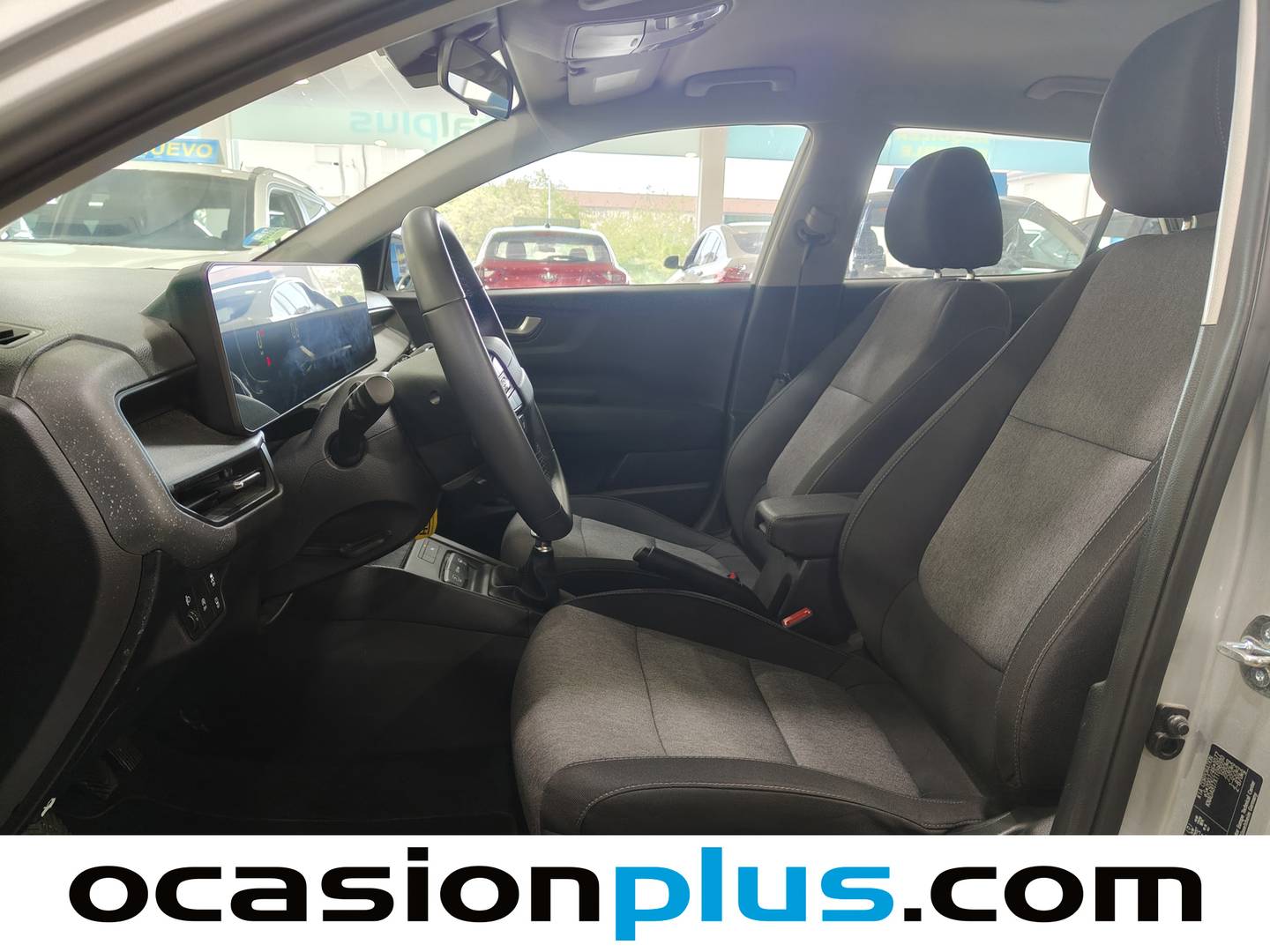 Foto asientos delanteros KIA Stonic KIA Stonic 1.0 T-GDi MHEV Concept (115 CV)
