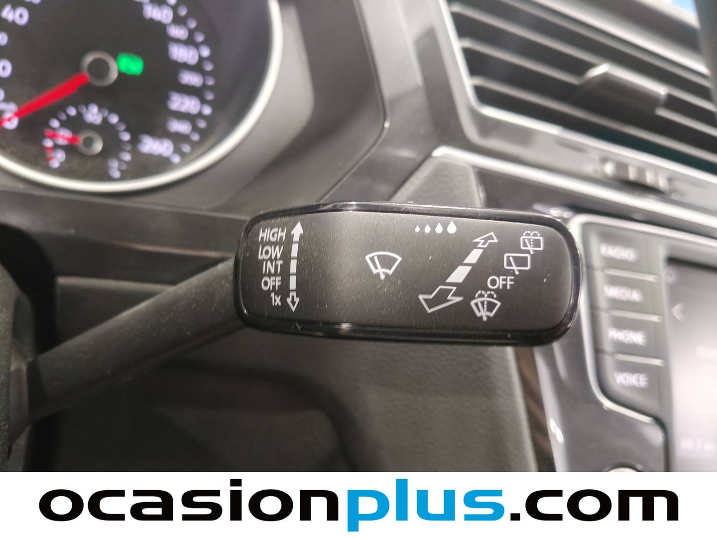 Volkswagen Tiguan Volkswagen Tiguan 1.4 ACT TSI BlueMotionTech Pack R Line (150 CV) DSG al mejor precio