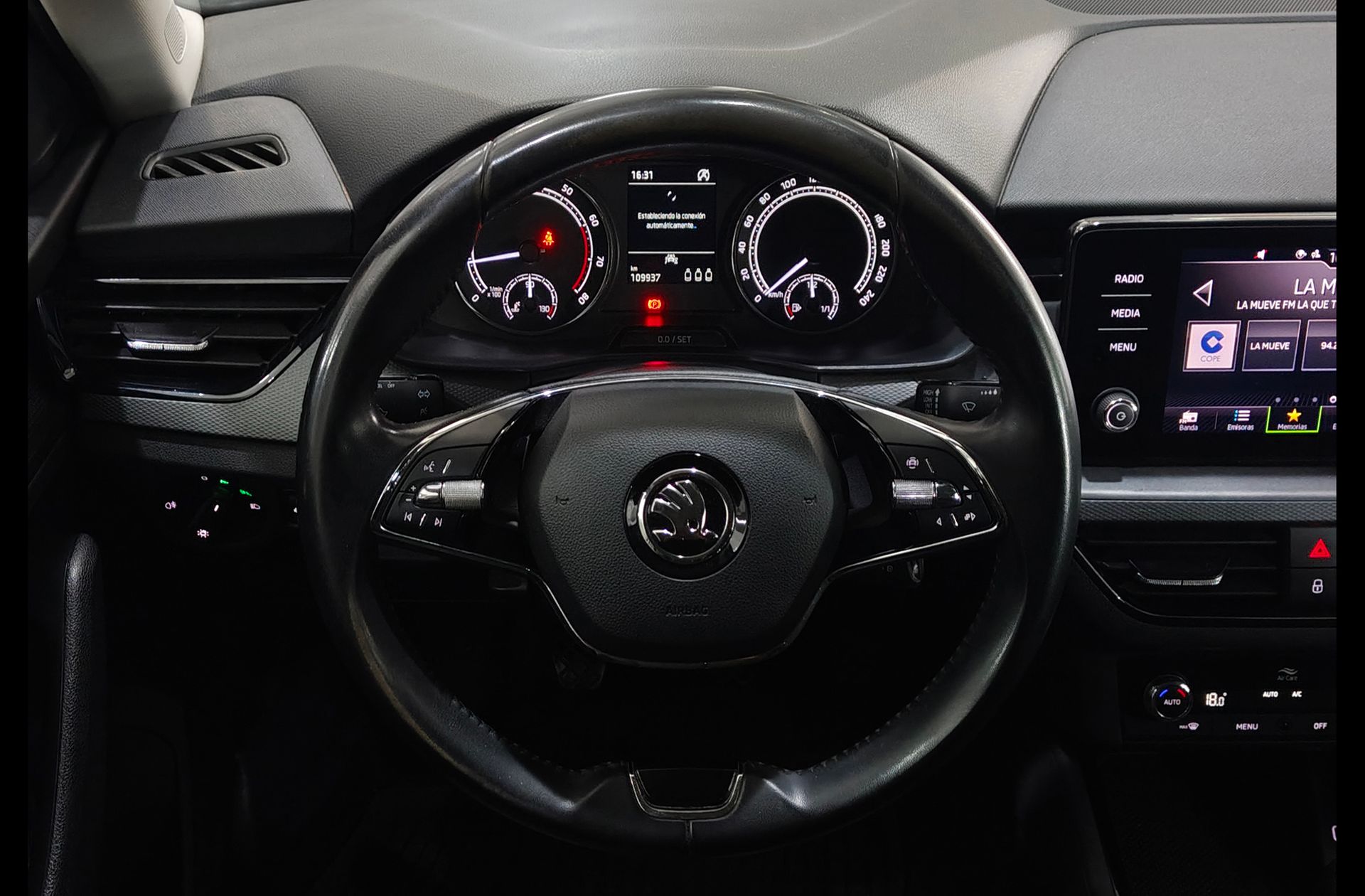 Škoda Kamiq 1.0 TSI Active - foto 21