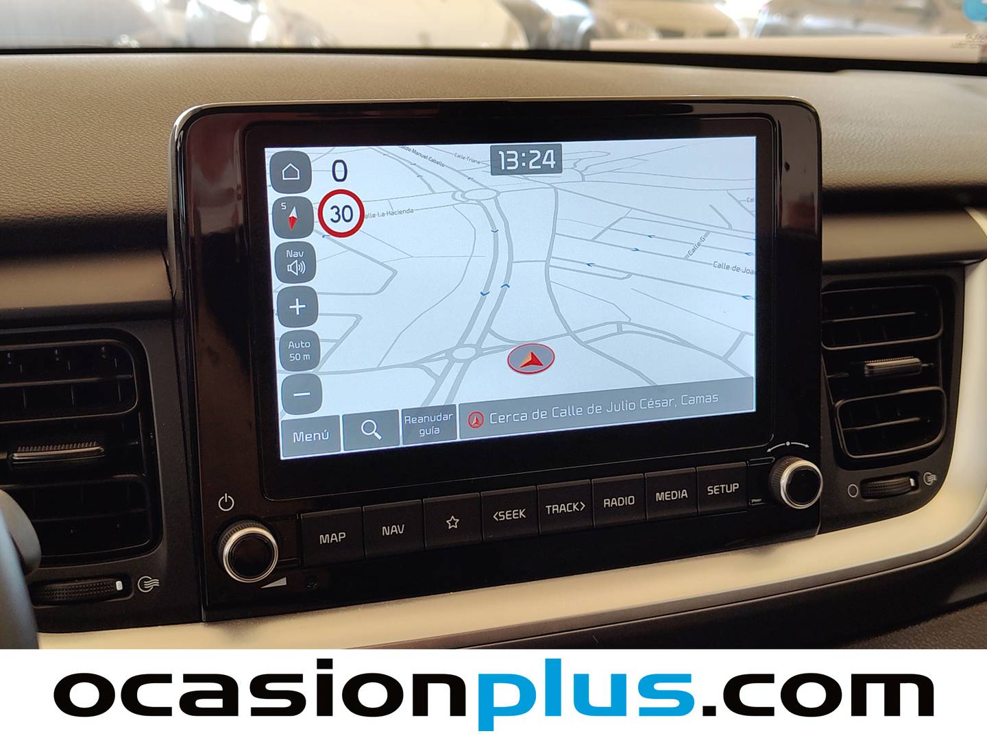 Extras y acabados del KIA Stonic KIA Stonic 1.0 T-GDi MHEV MT Concept (100 CV)