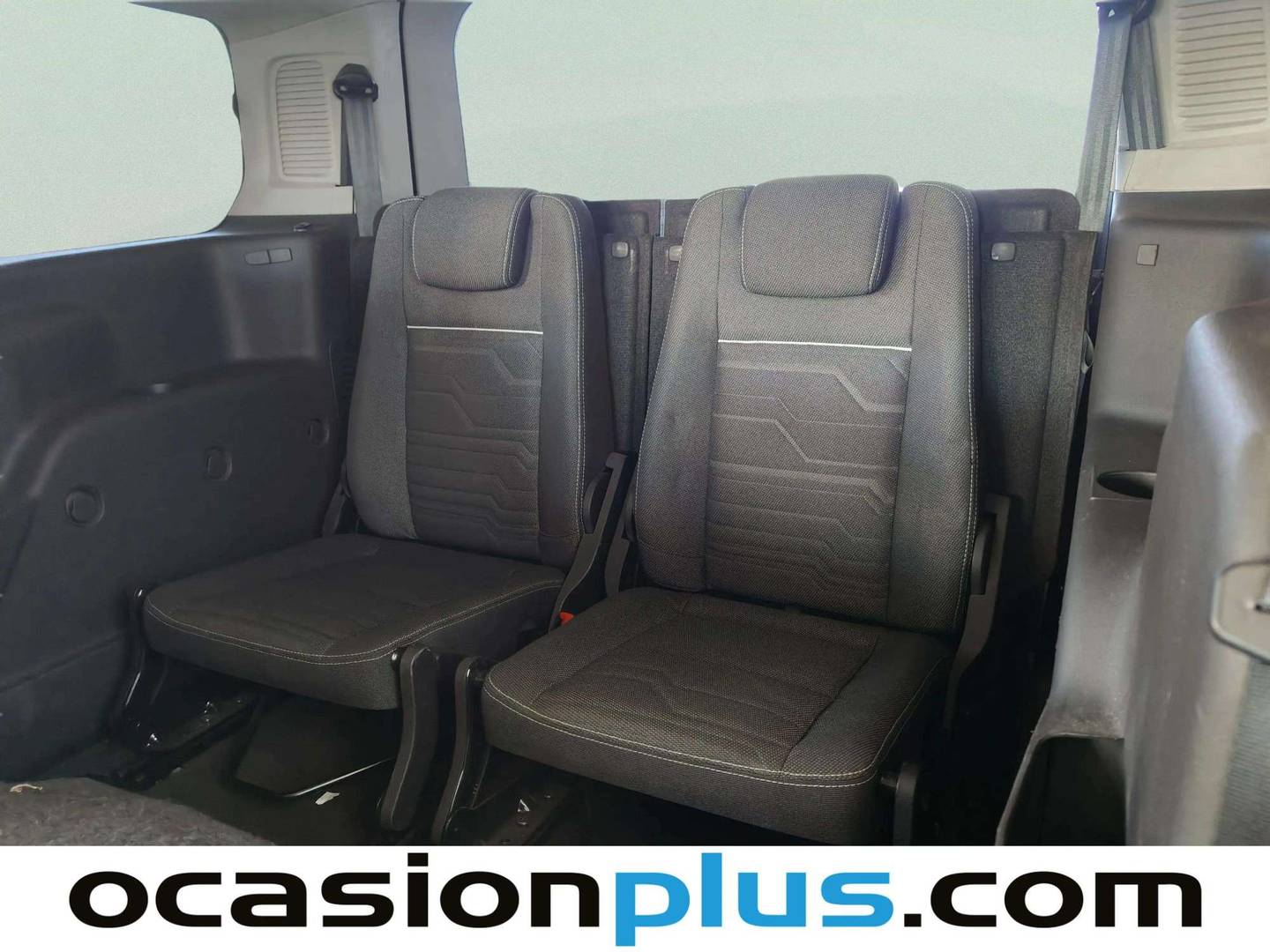 Foto asientos delanteros Ford Grand Tourneo Connect Ford Grand Tourneo Connect 1.5 TDCi Titanium Auto (120 CV)