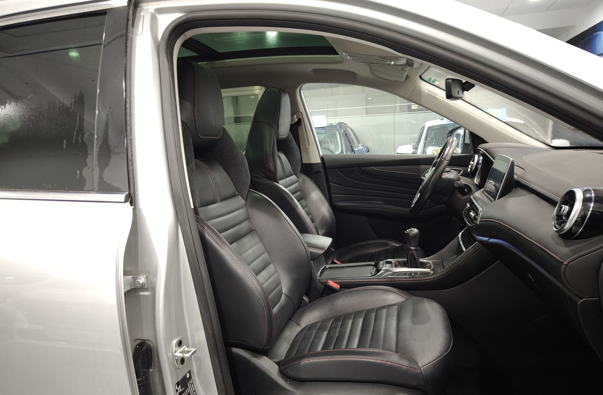 MG HS 1.5 Turbo GDI Luxury - foto 19