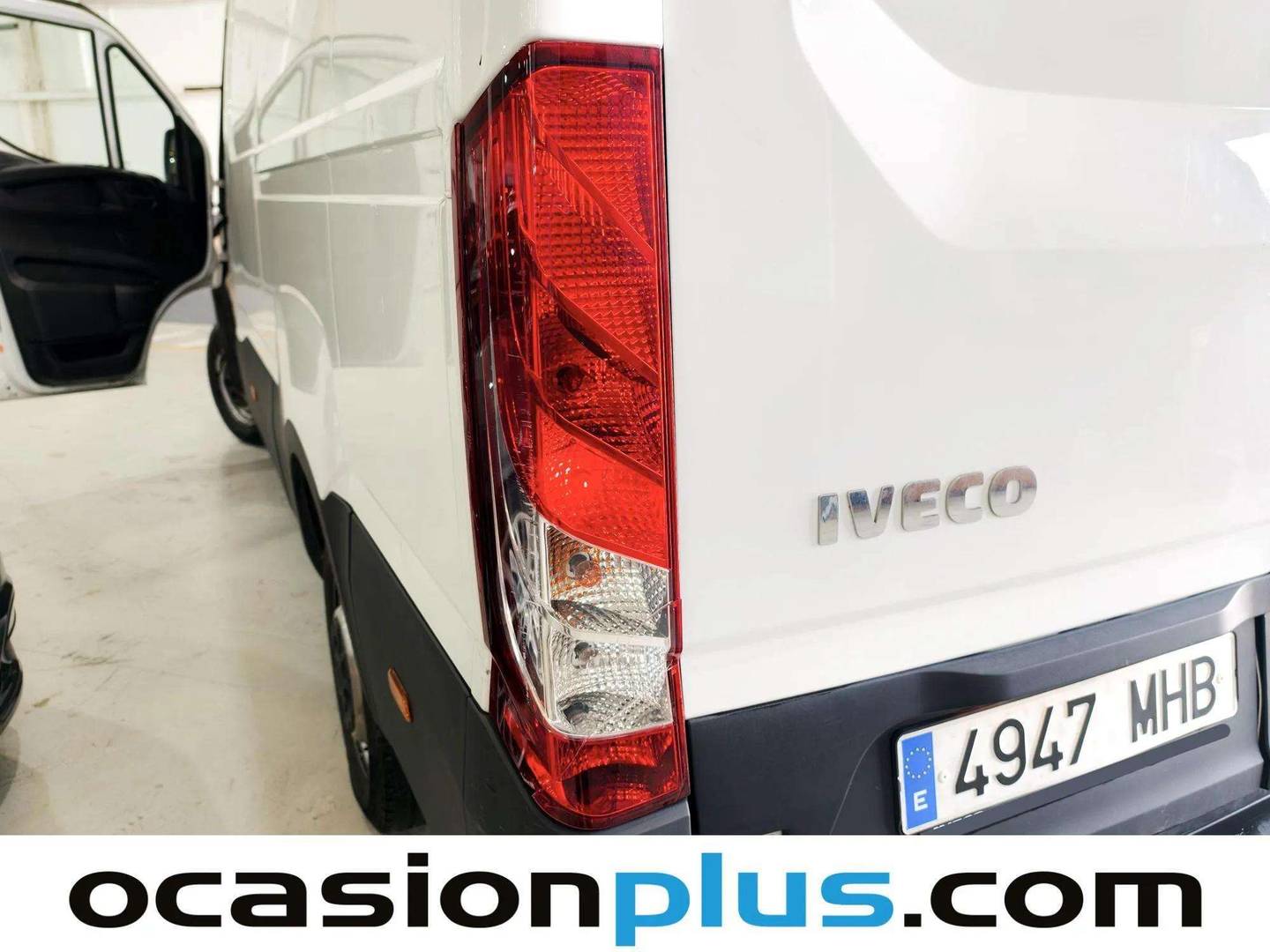 Iveco Daily Iveco Daily Furgon 35S 16 V 3520L/H2 (156 CV) diésel