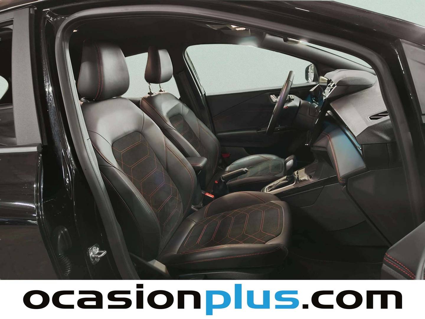 Foto Ford Puma Ford Puma 1.0 EcoBoost MHEV ST-Line X Auto (155 CV)