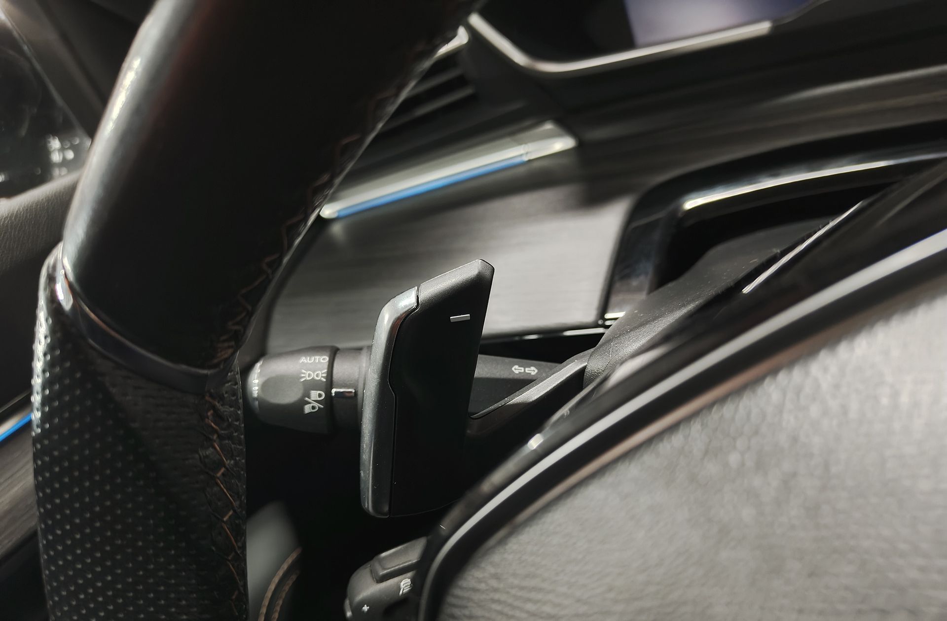 Peugeot 508 BlueHDi 180 First Edition EAT8 - foto 31