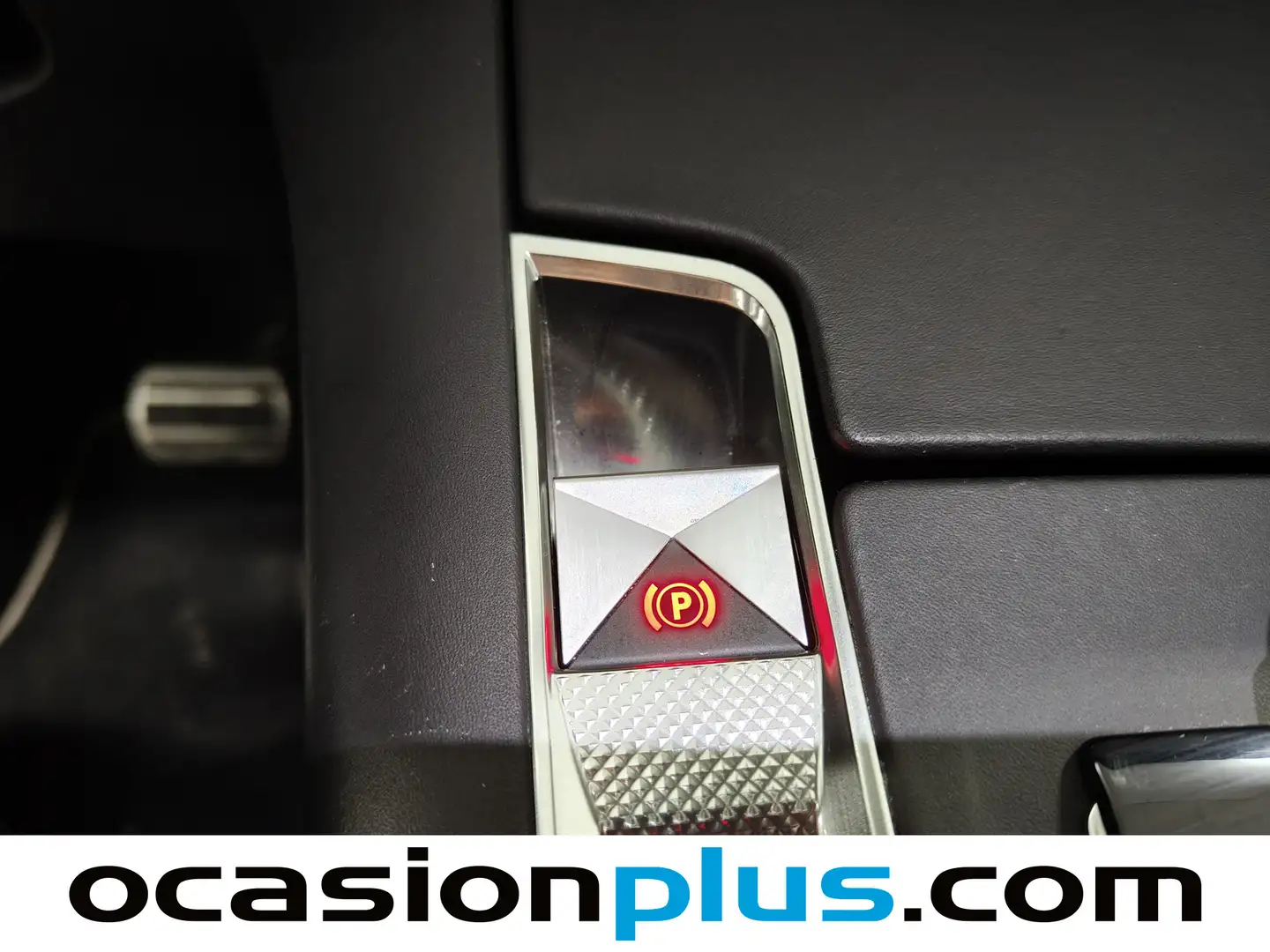 Foto DS DS 7 Crossback DS DS7 Crossback E-Tense 300 Ligne Noire 4WD Auto (300 CV)