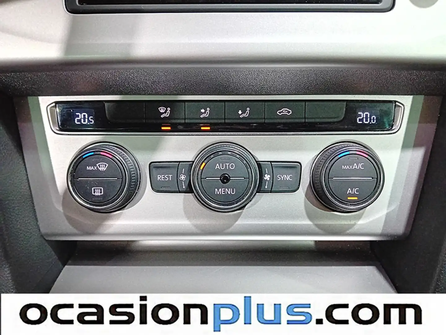 Foto Volkswagen Passat Volkswagen Passat Advance 2.0 TDI BMT (150 CV) DSG