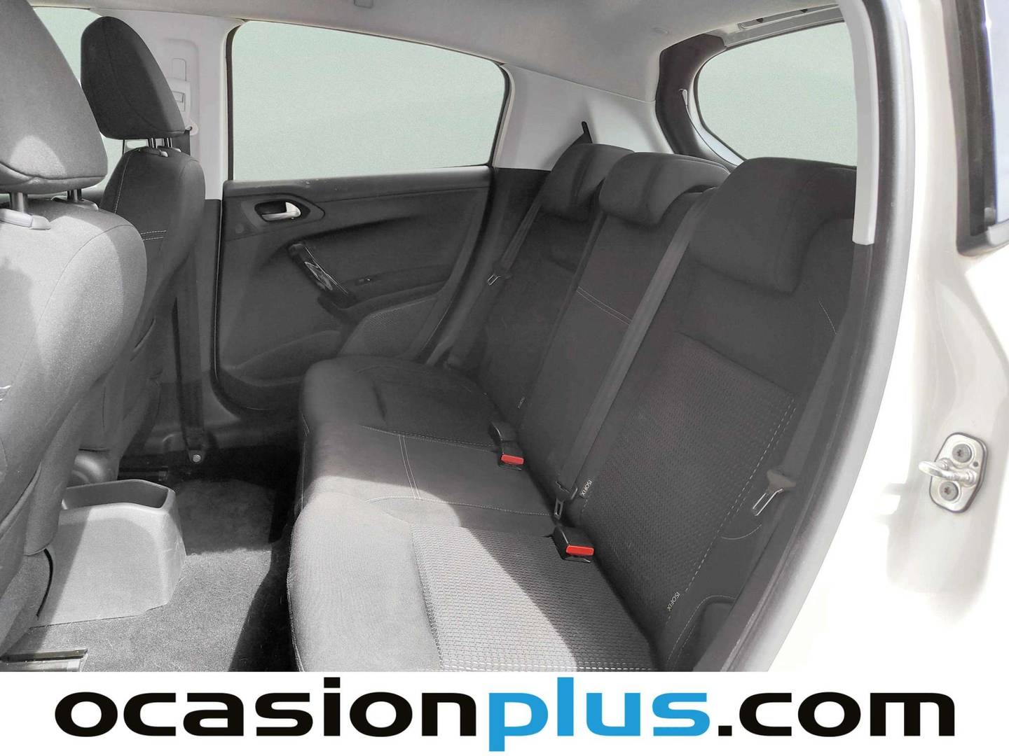 Foto asientos traseros Peugeot 208 Peugeot 208 PureTech 110 S&S Tech Edition (110 CV)