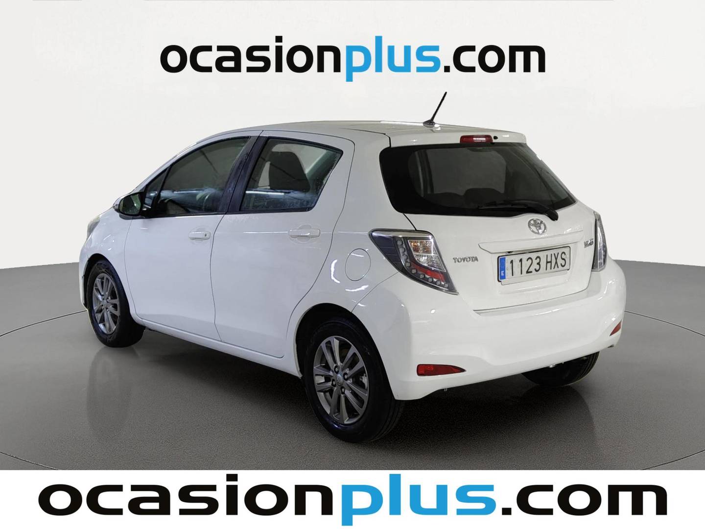 Foto trasera Toyota Yaris Toyota Yaris 90D Active (90 CV) izquierda