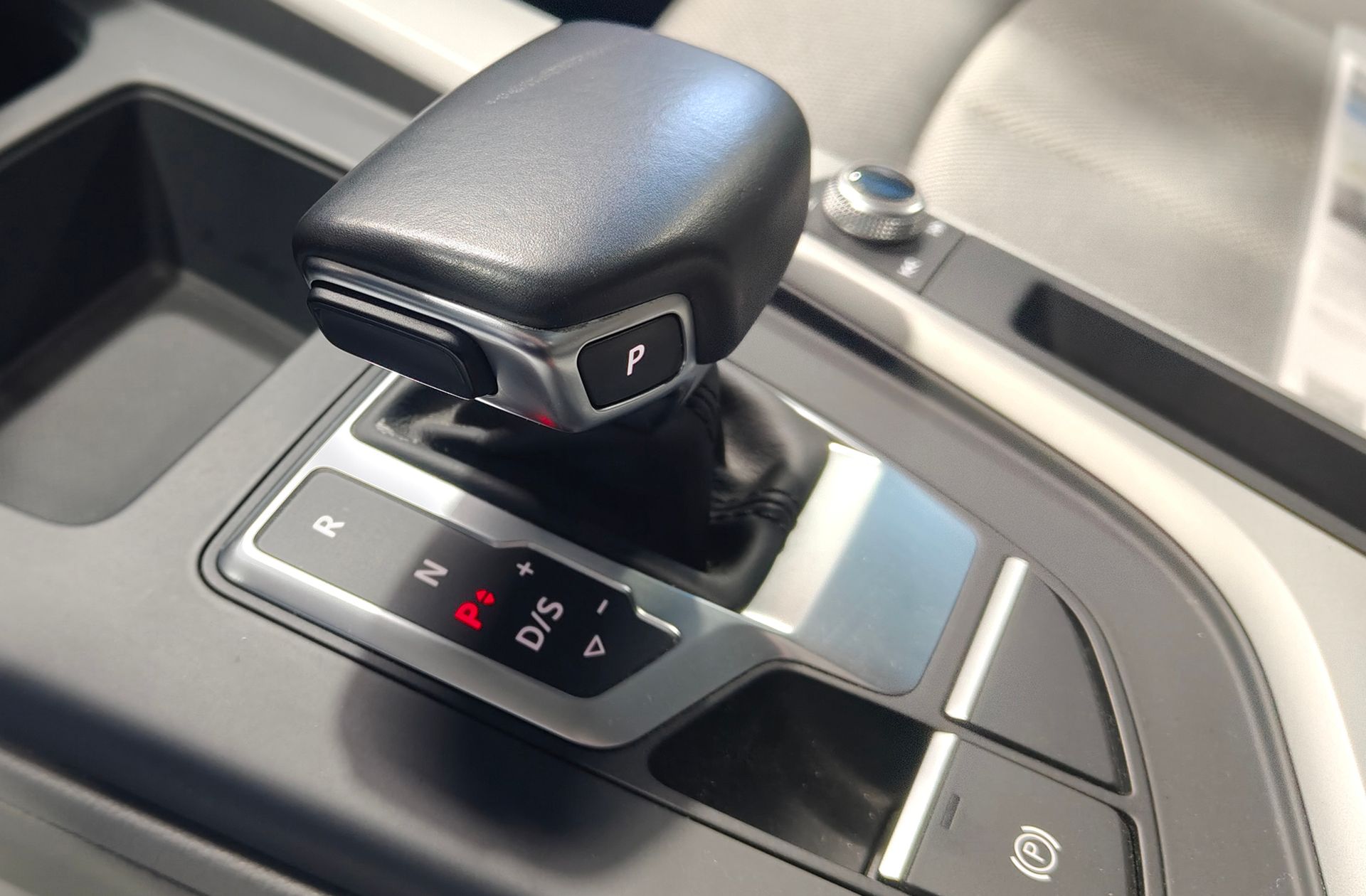 Audi A4 Avant Advanced 35 TDI S tronic - foto 4