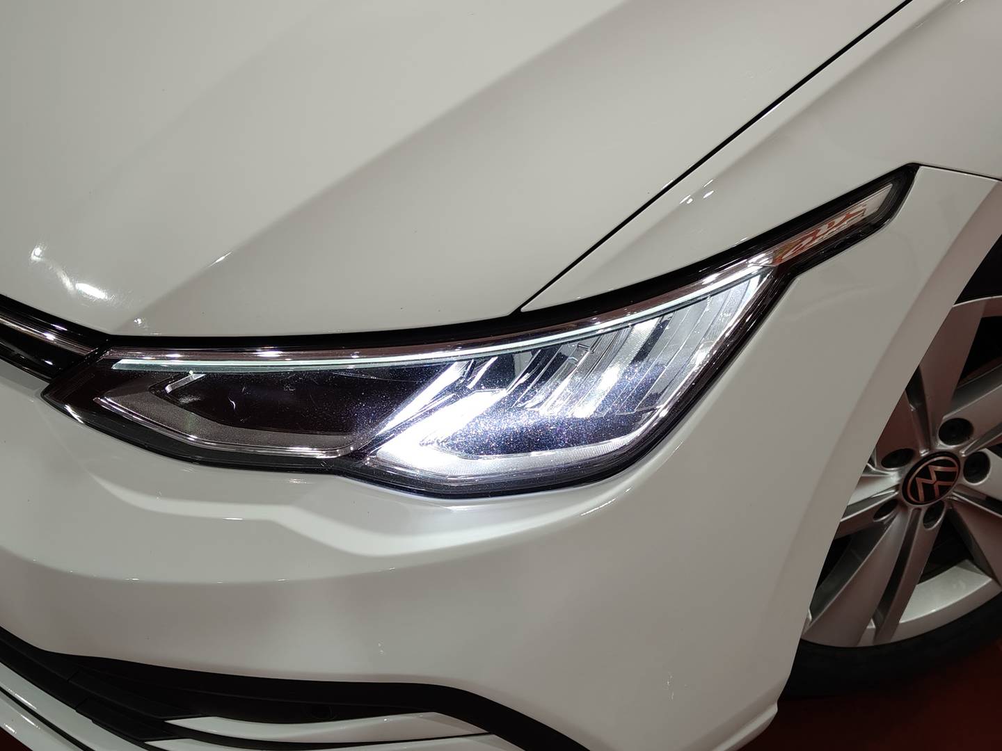 Foto Volkswagen Golf Volkswagen Golf Life 2.0 TDI (115 CV)