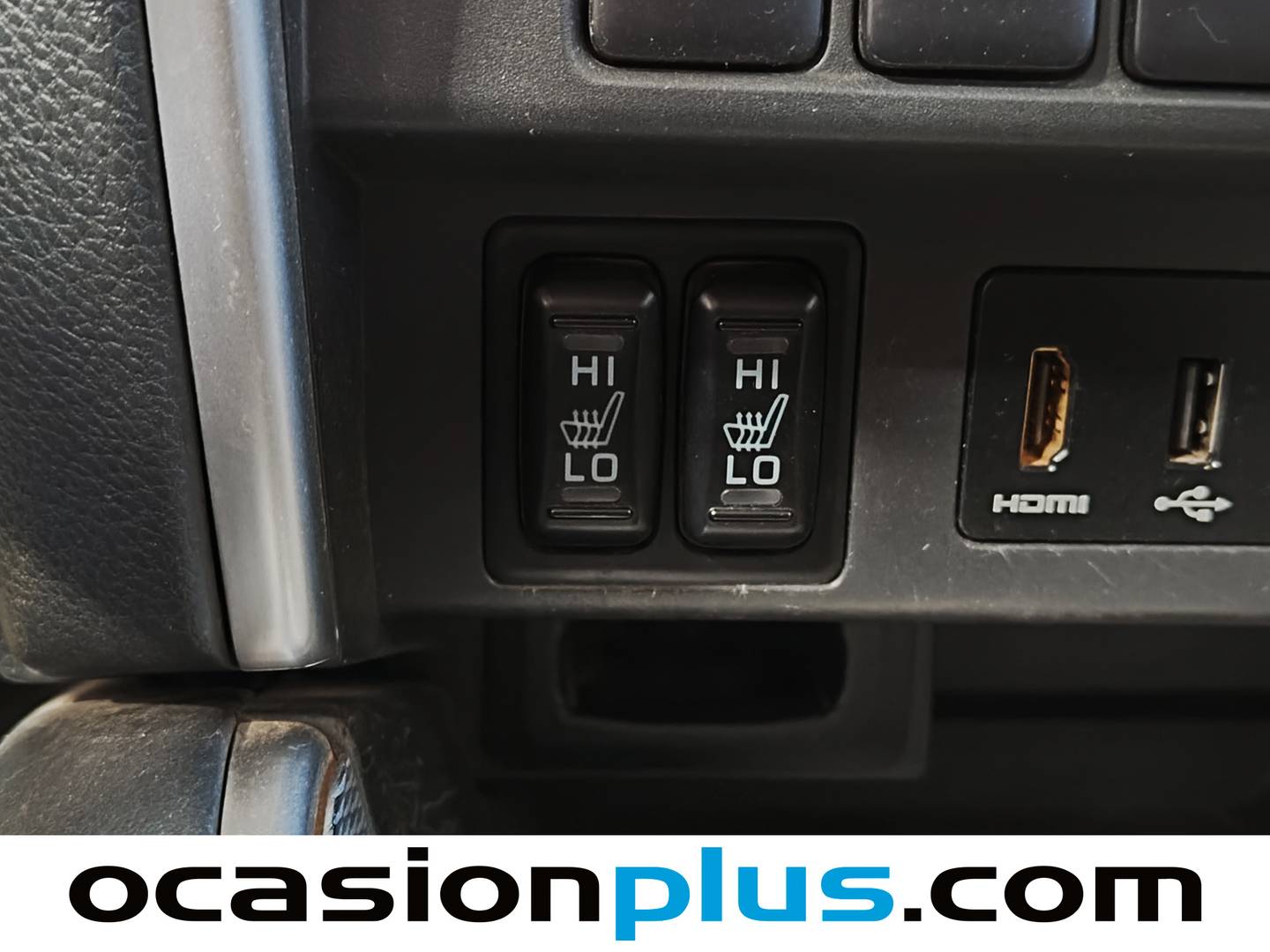 Extras y acabados del Mitsubishi L200 Mitsubishi L200 220 DI-D Doble Cabina Kaiteki (150 CV)
