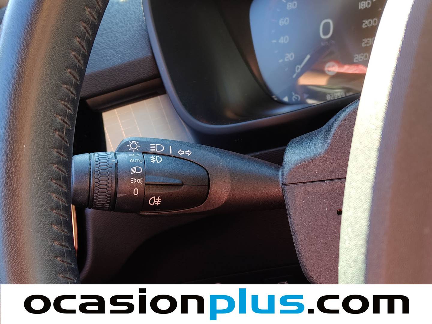 Foto Volvo XC40 Volvo XC40 T3 Momentum Pro Auto (163 CV)