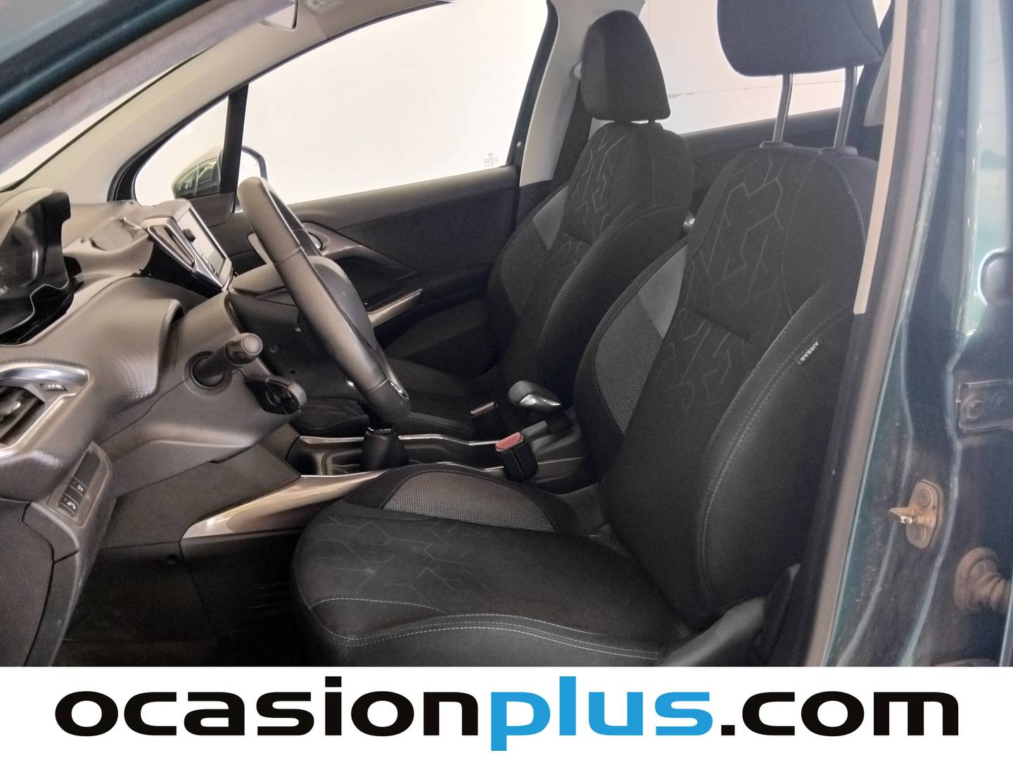 Foto asientos delanteros Peugeot 2008 Peugeot 2008 PureTech 82 S&S Style (82 CV)