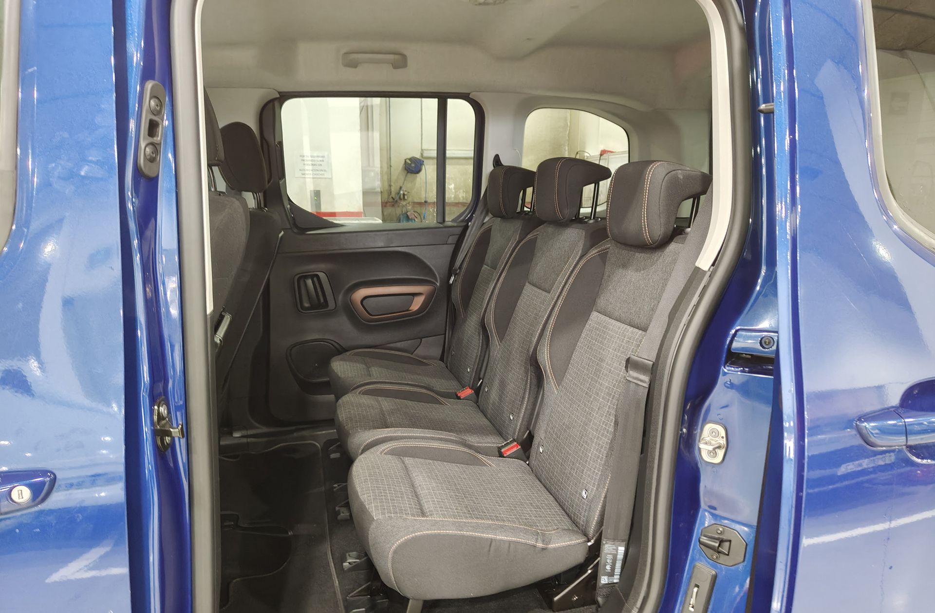 Peugeot Rifter BlueHDi 130 GT Line Standard EAT8 - foto 13