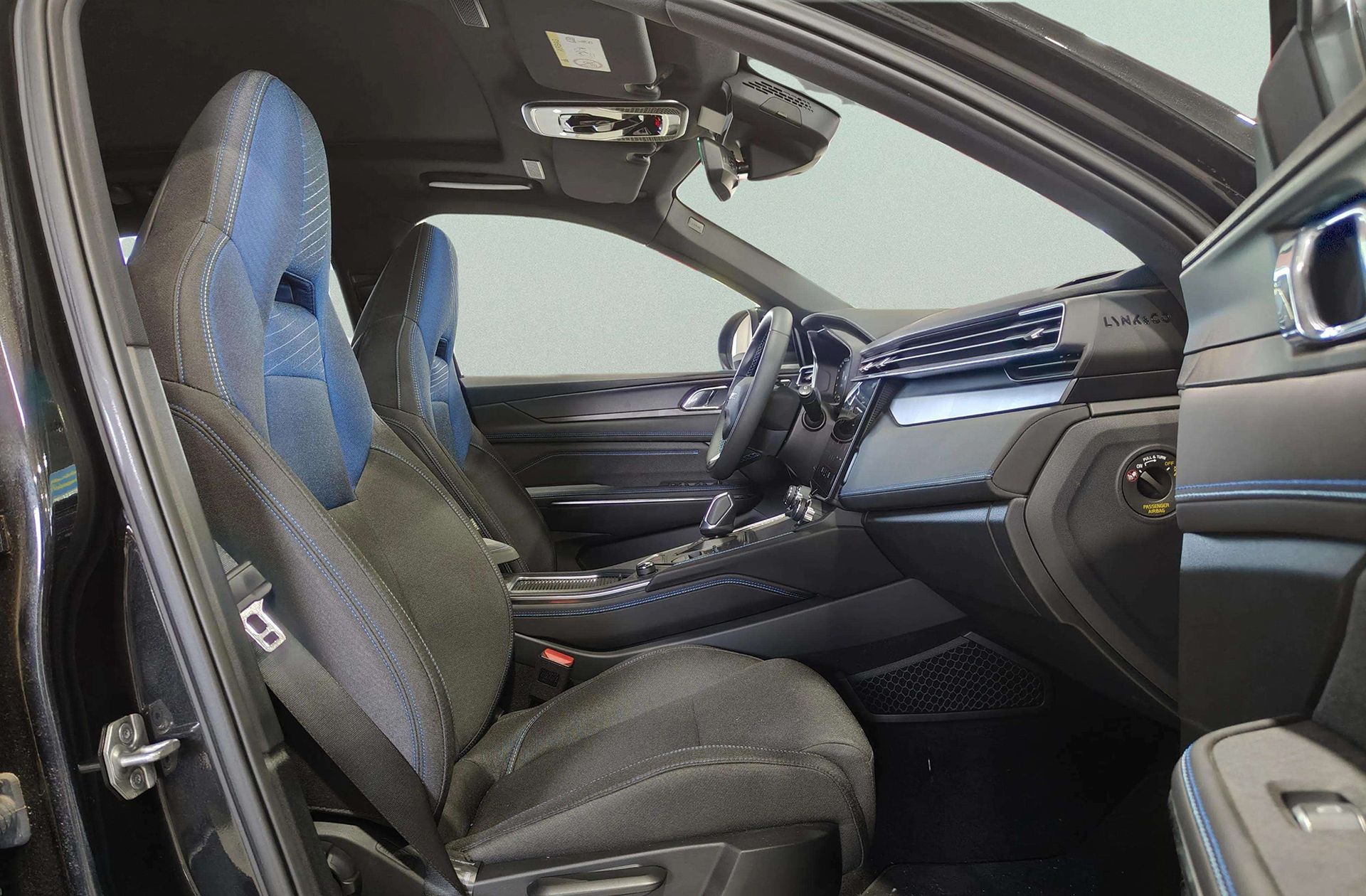 Lynk & Co 01 1.5 PHEV - foto 21