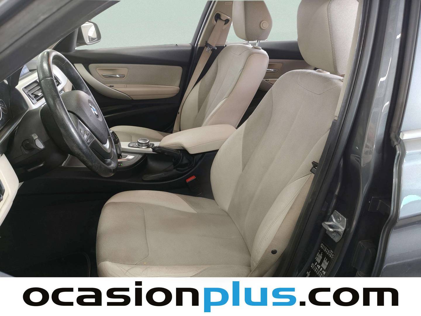 Foto asientos delanteros BMW Serie 3 BMW Serie 3 318d Business (150 CV)