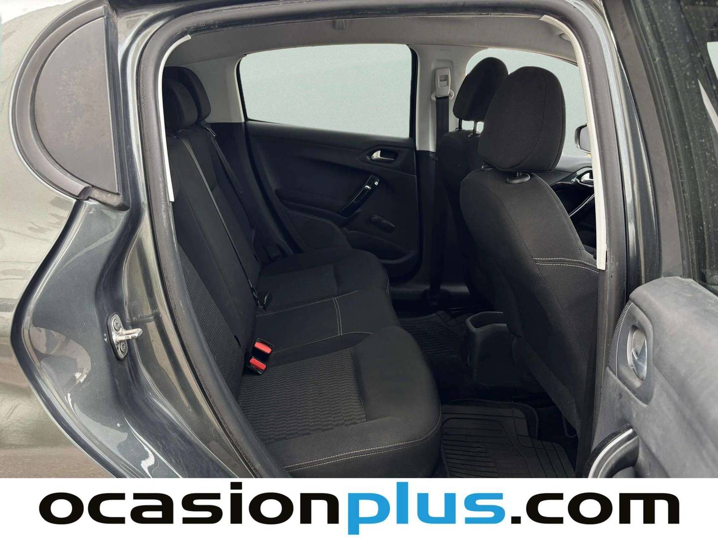 Foto asientos traseros Peugeot 208 Peugeot 208 1.2L PureTech Style (82 CV)