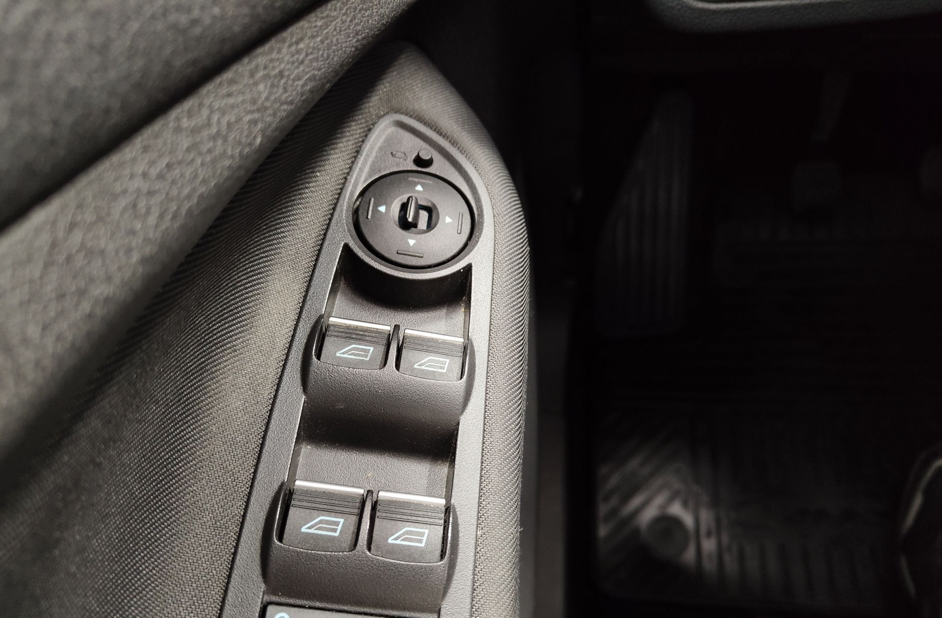 Ford Grand C-Max 1.0 EcoBoost Trend+ 7 plazas - foto 31