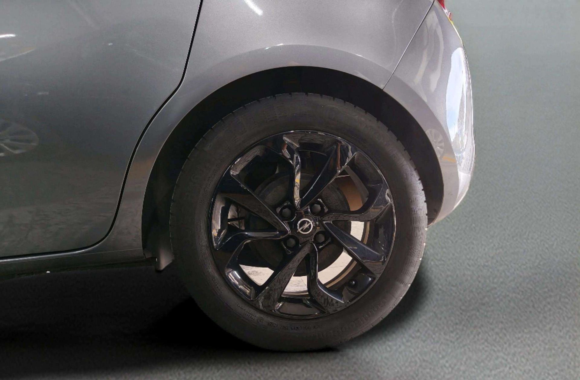 Opel Corsa 1.4 Color Edition - foto 31