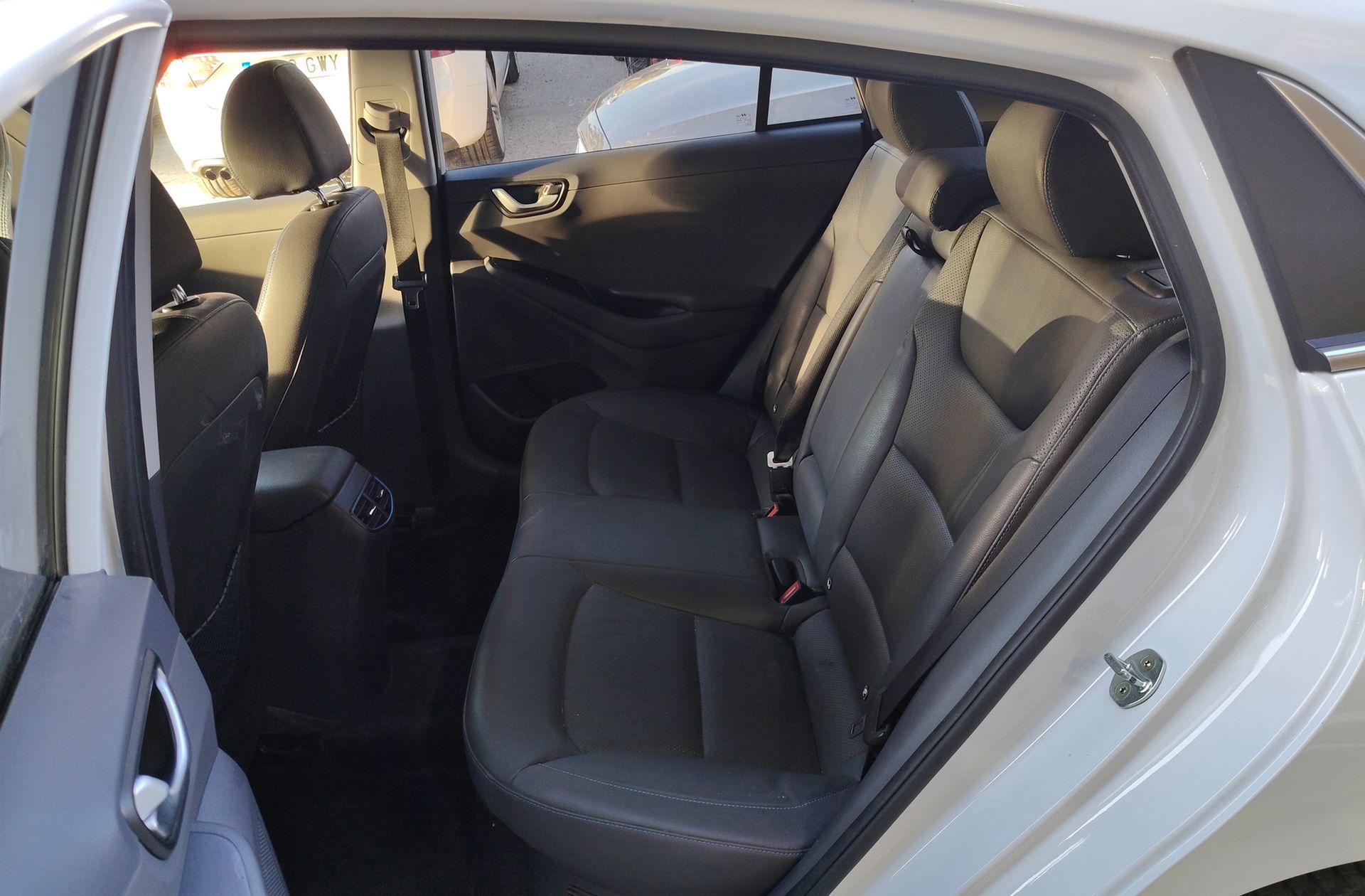 Hyundai Ioniq 1.6 GDI HEV Style - foto 13