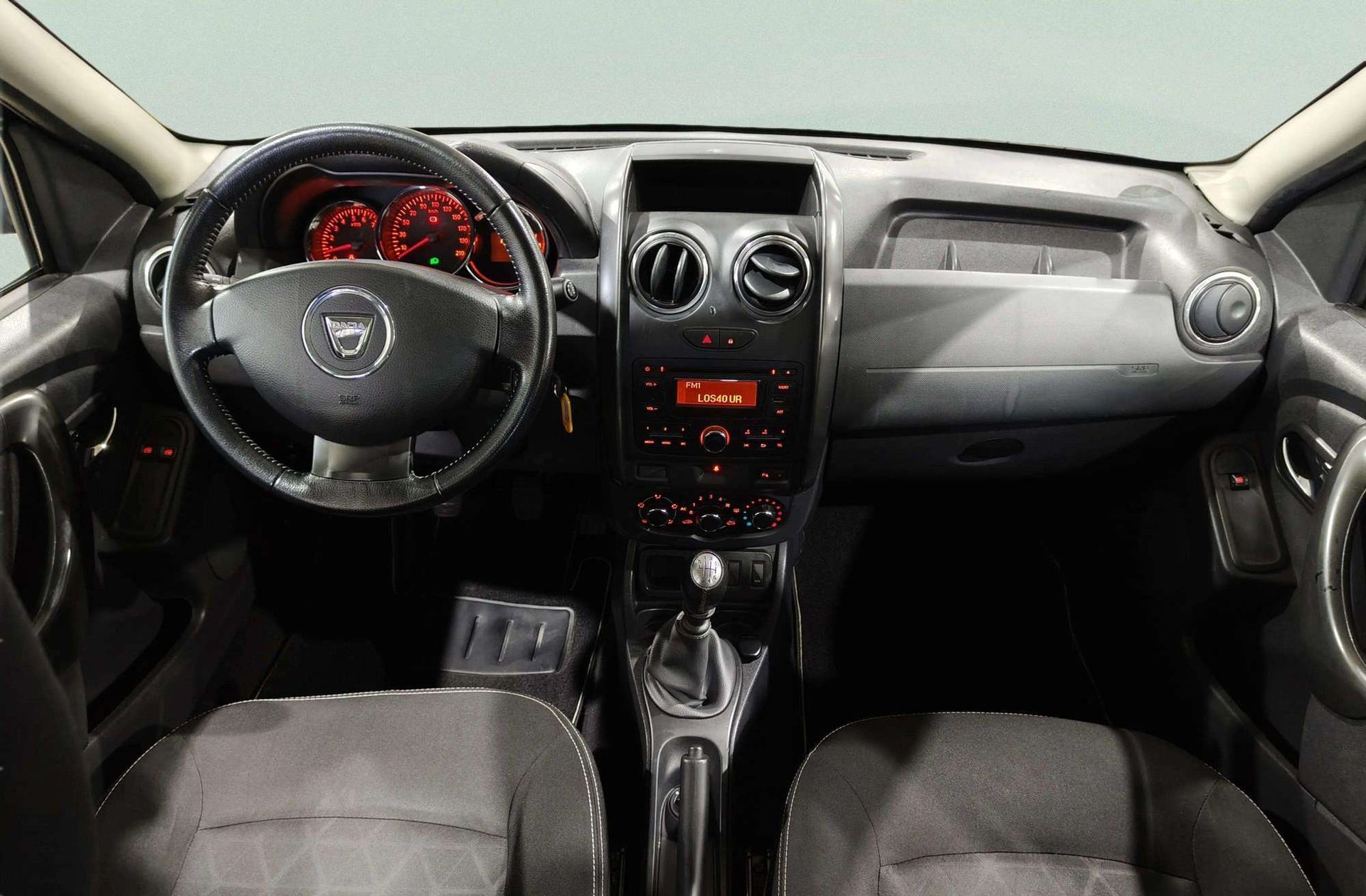 Dacia Duster Laureate TCe - foto 6