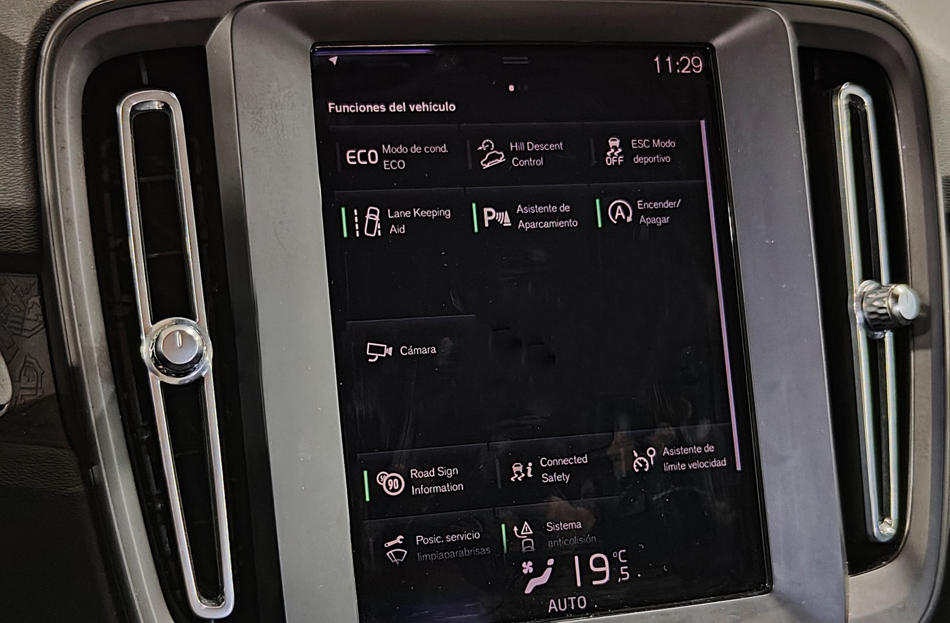 Volvo XC40 T2 Momentum Core - foto 12