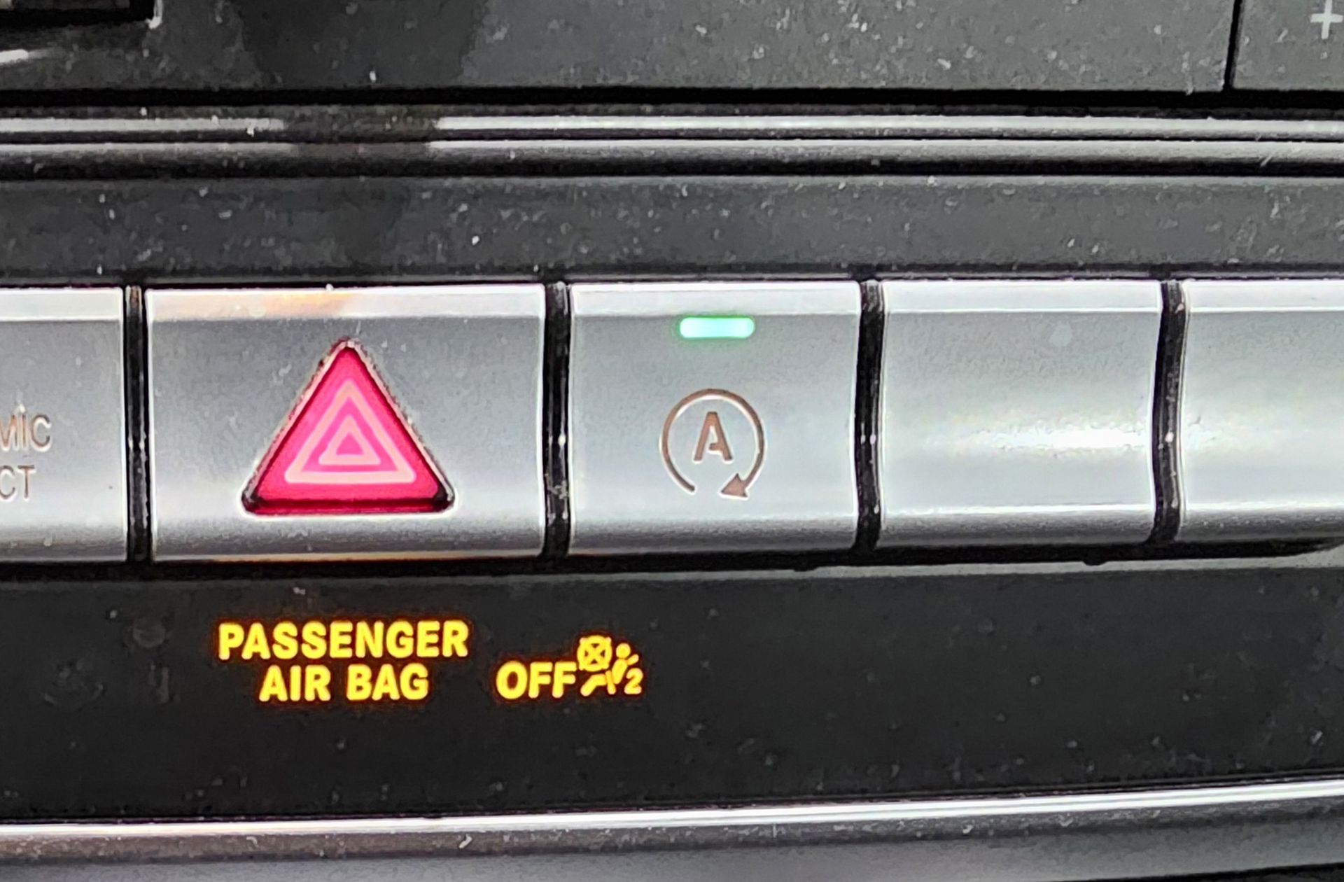 Mercedes-Benz GLA 180 Pack AMG - foto 14